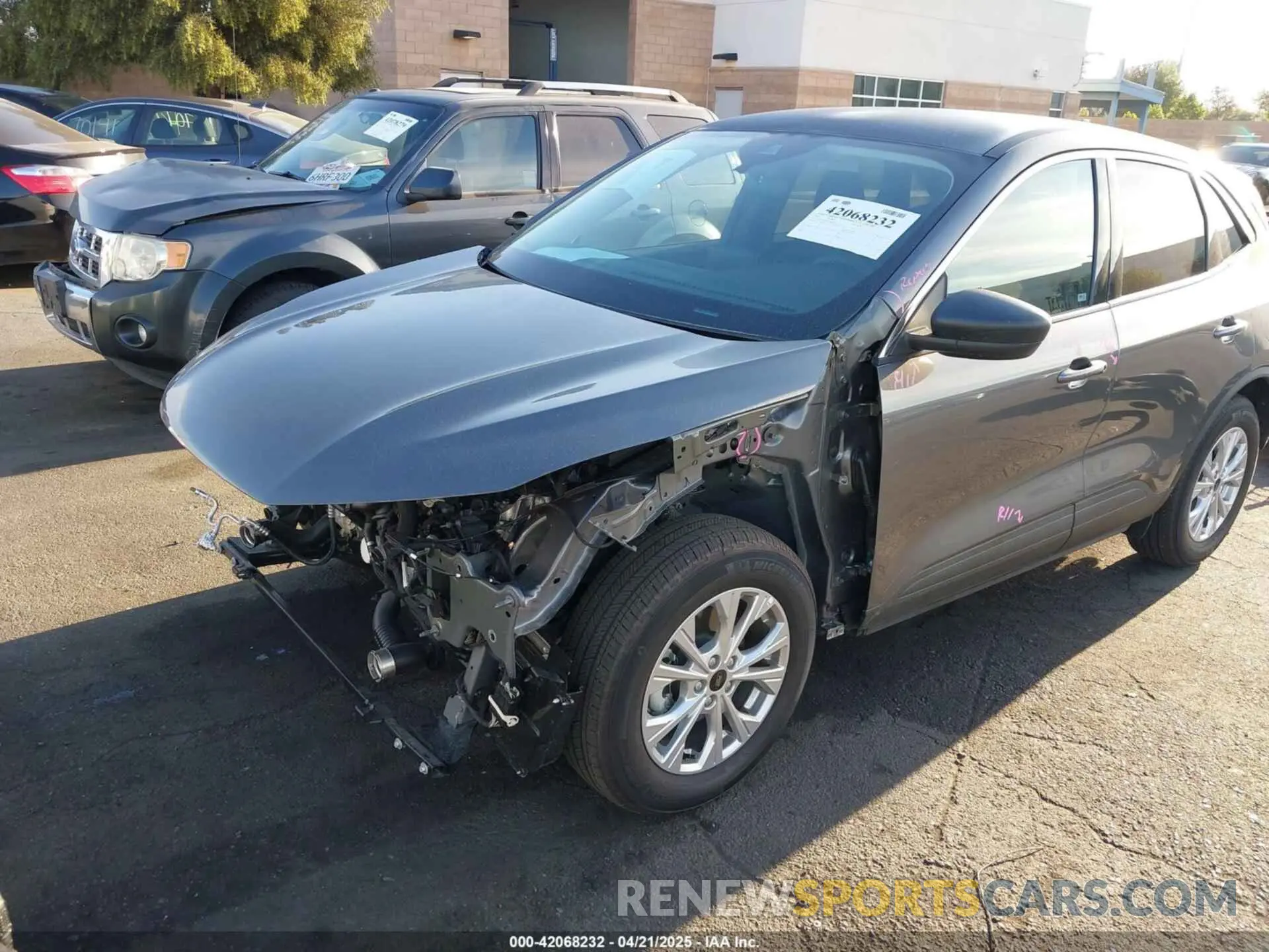 2 Photograph of a damaged car 1FMCU0GN1RUB03237 FORD ESCAPE 2024