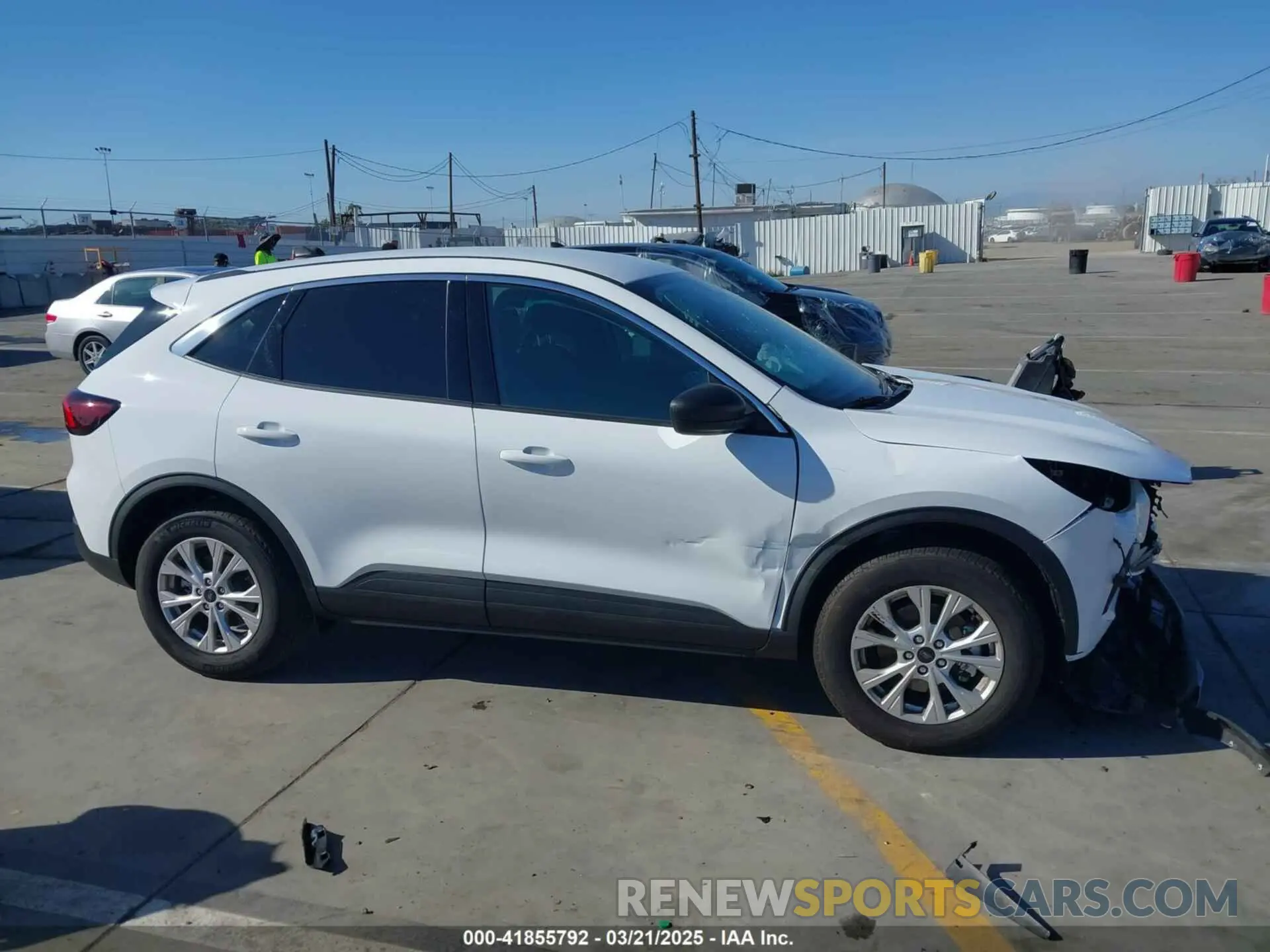 13 Photograph of a damaged car 1FMCU0GN2RUA99697 FORD ESCAPE 2024