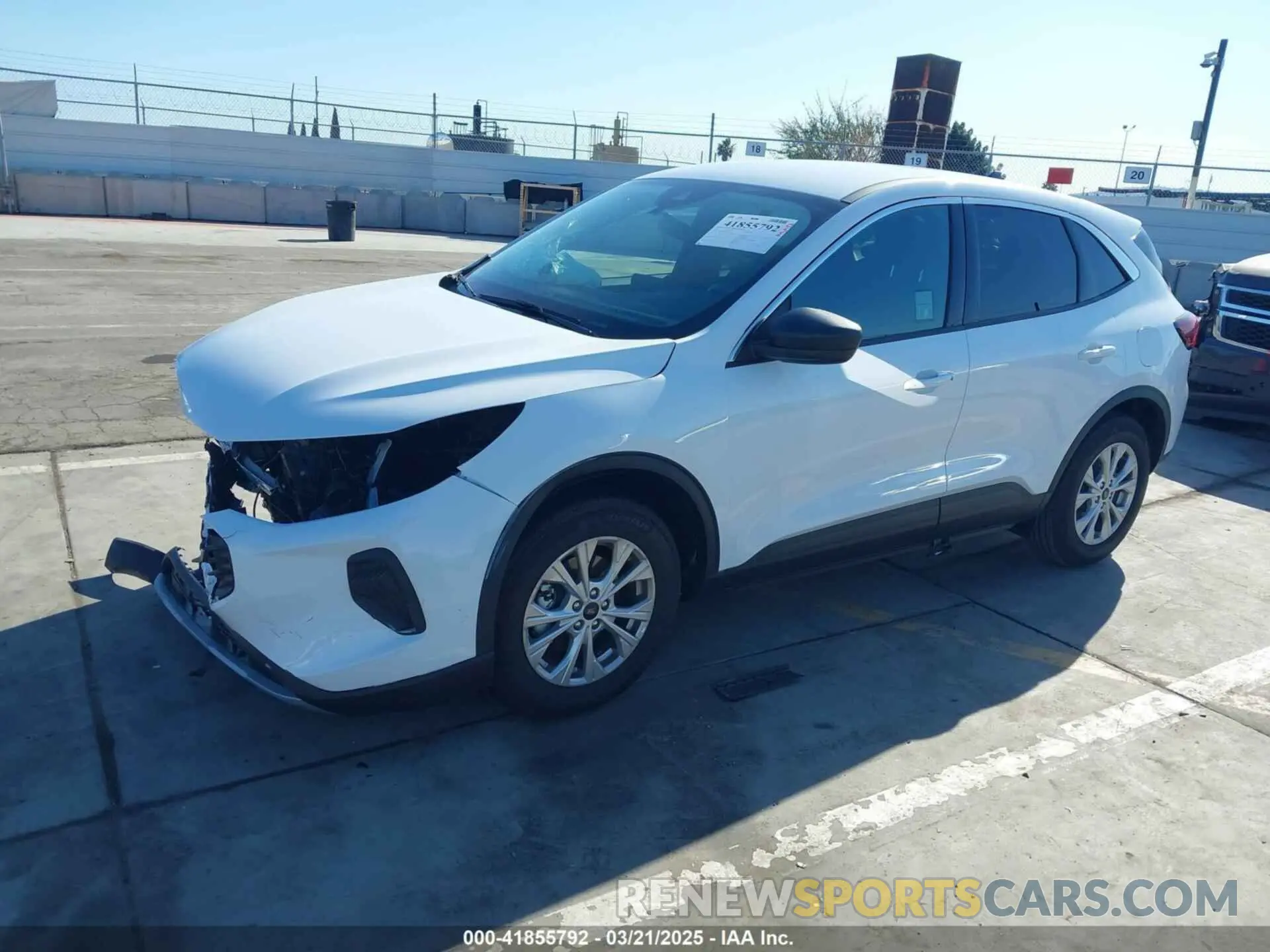 2 Photograph of a damaged car 1FMCU0GN2RUA99697 FORD ESCAPE 2024