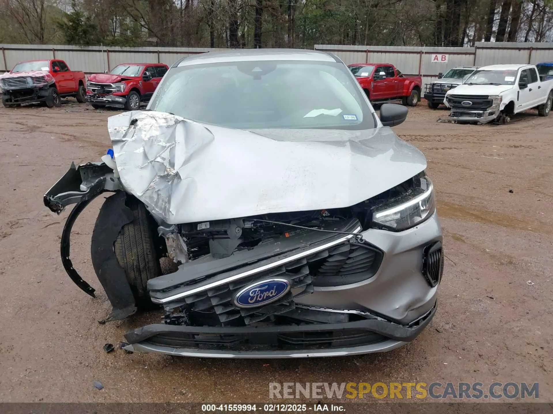 13 Photograph of a damaged car 1FMCU0GN2RUB44458 FORD ESCAPE 2024