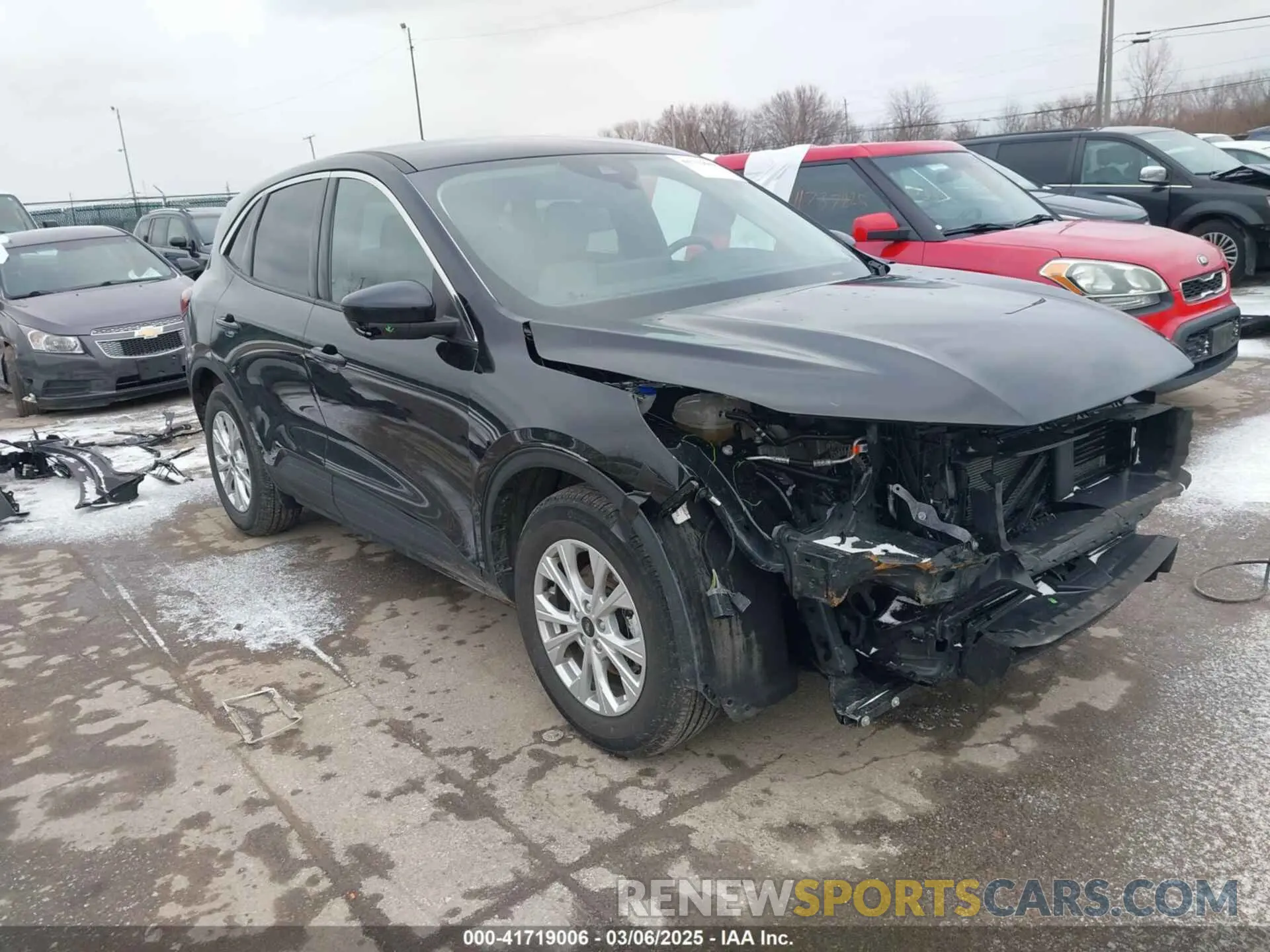 1 Photograph of a damaged car 1FMCU0GN3RUA67860 FORD ESCAPE 2024