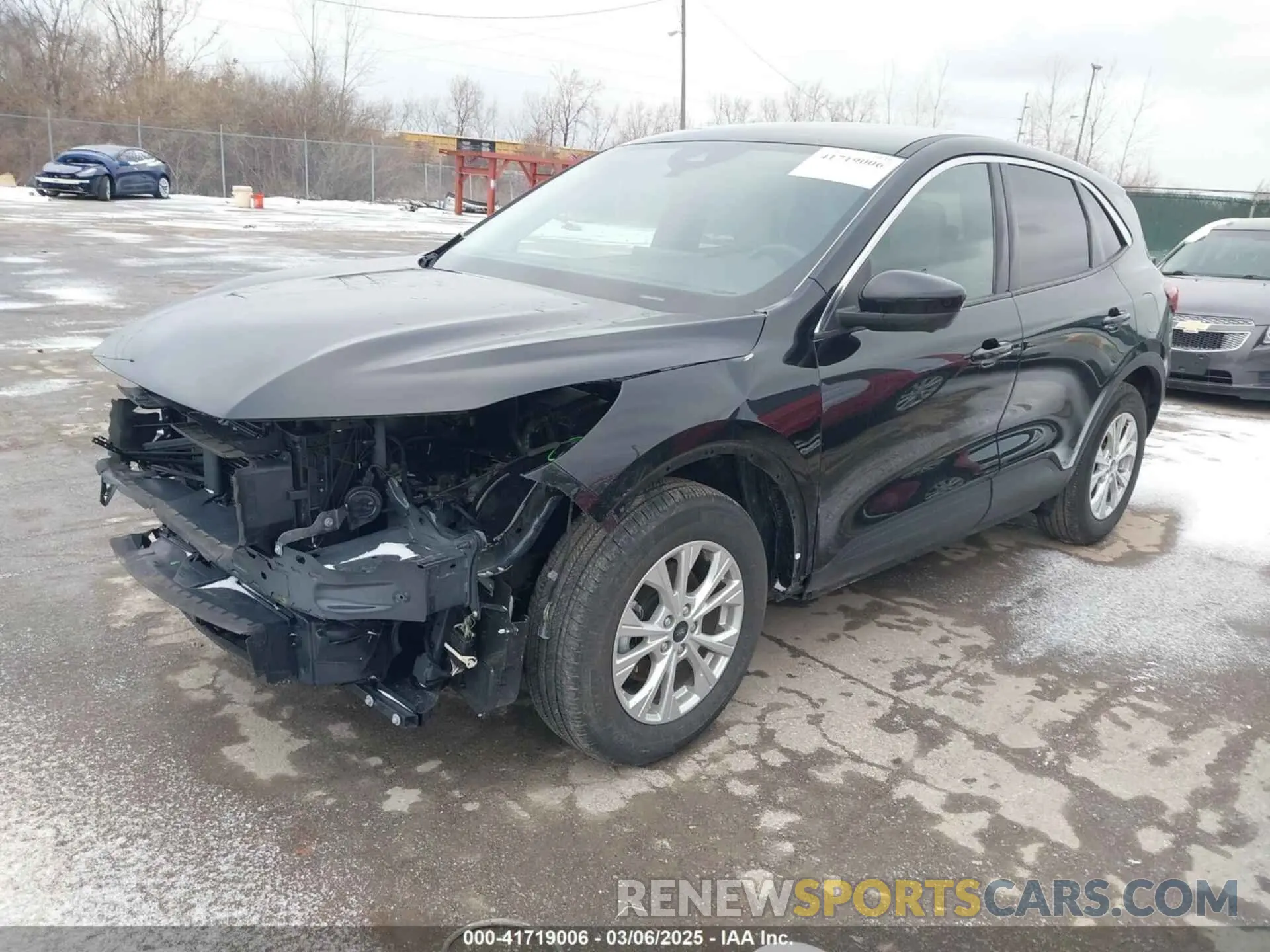 2 Photograph of a damaged car 1FMCU0GN3RUA67860 FORD ESCAPE 2024