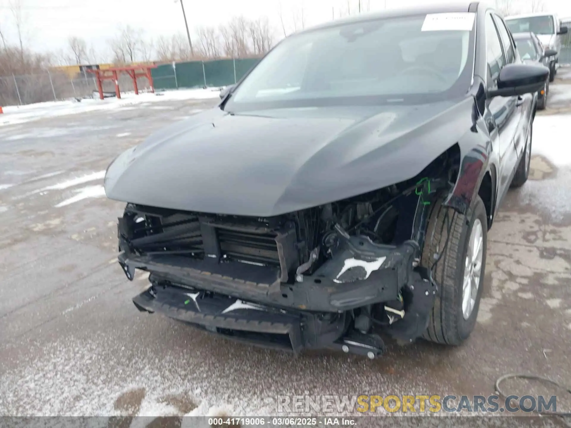 6 Photograph of a damaged car 1FMCU0GN3RUA67860 FORD ESCAPE 2024