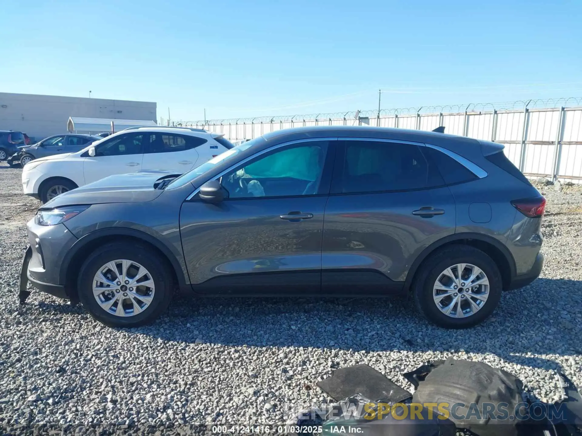14 Photograph of a damaged car 1FMCU0GN3RUB52147 FORD ESCAPE 2024