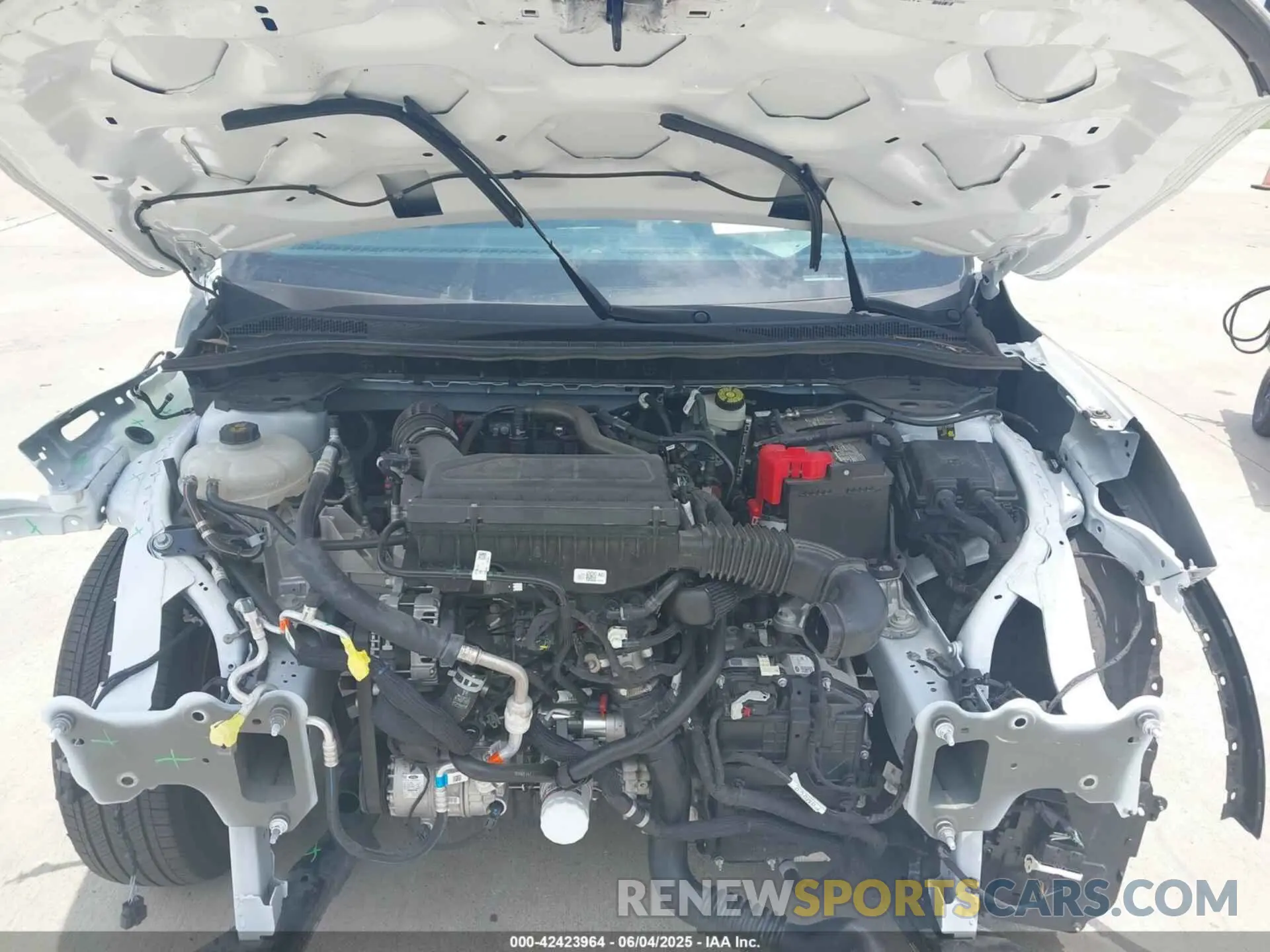 10 Photograph of a damaged car 1FMCU0GN4RUA36049 FORD ESCAPE 2024