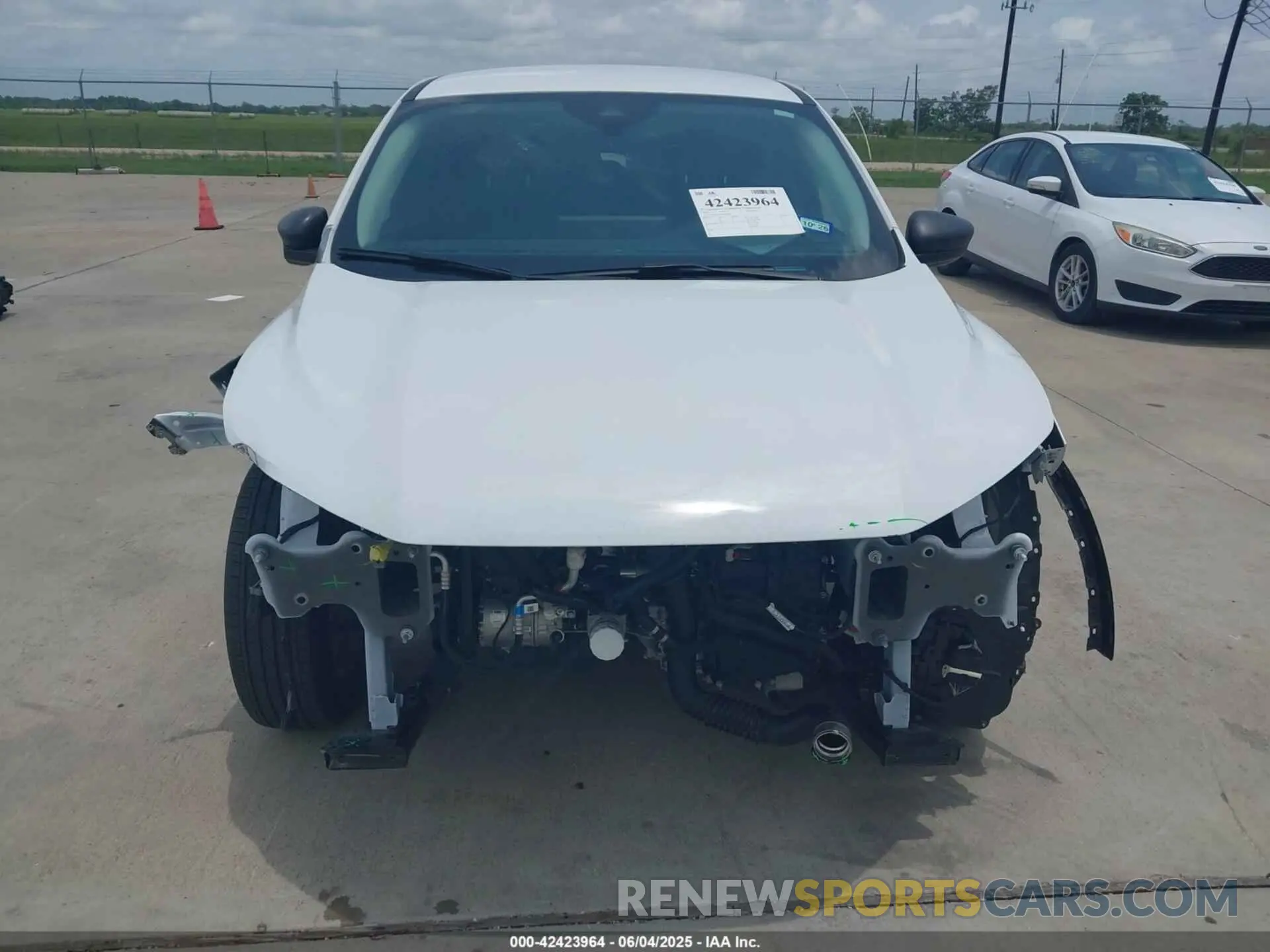 12 Photograph of a damaged car 1FMCU0GN4RUA36049 FORD ESCAPE 2024