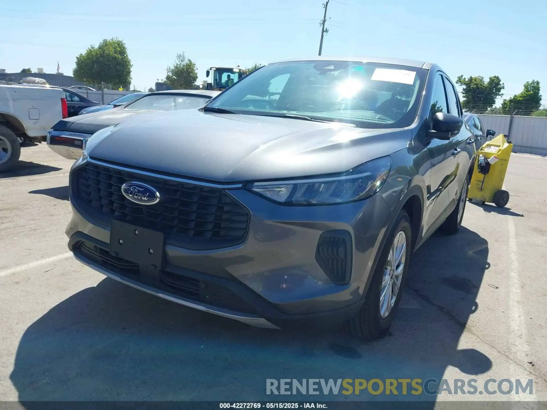 2 Photograph of a damaged car 1FMCU0GN4RUA38772 FORD ESCAPE 2024