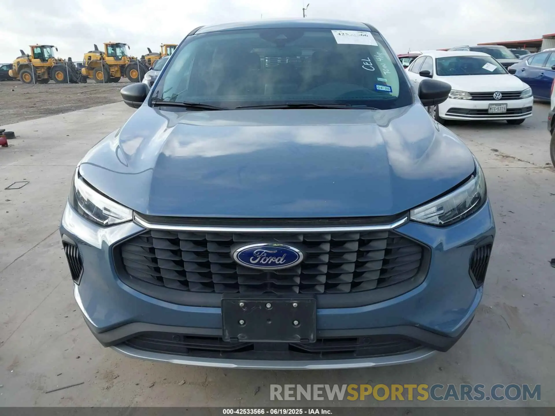 12 Photograph of a damaged car 1FMCU0GN4RUA92668 FORD ESCAPE 2024
