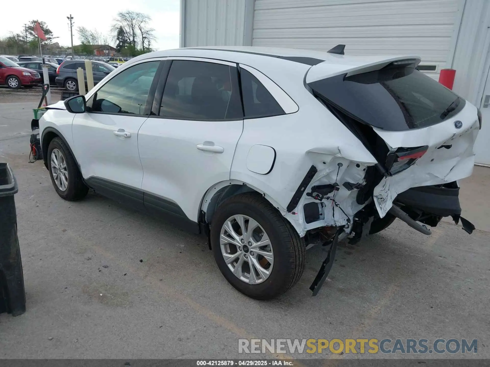 3 Photograph of a damaged car 1FMCU0GN4RUB47586 FORD ESCAPE 2024