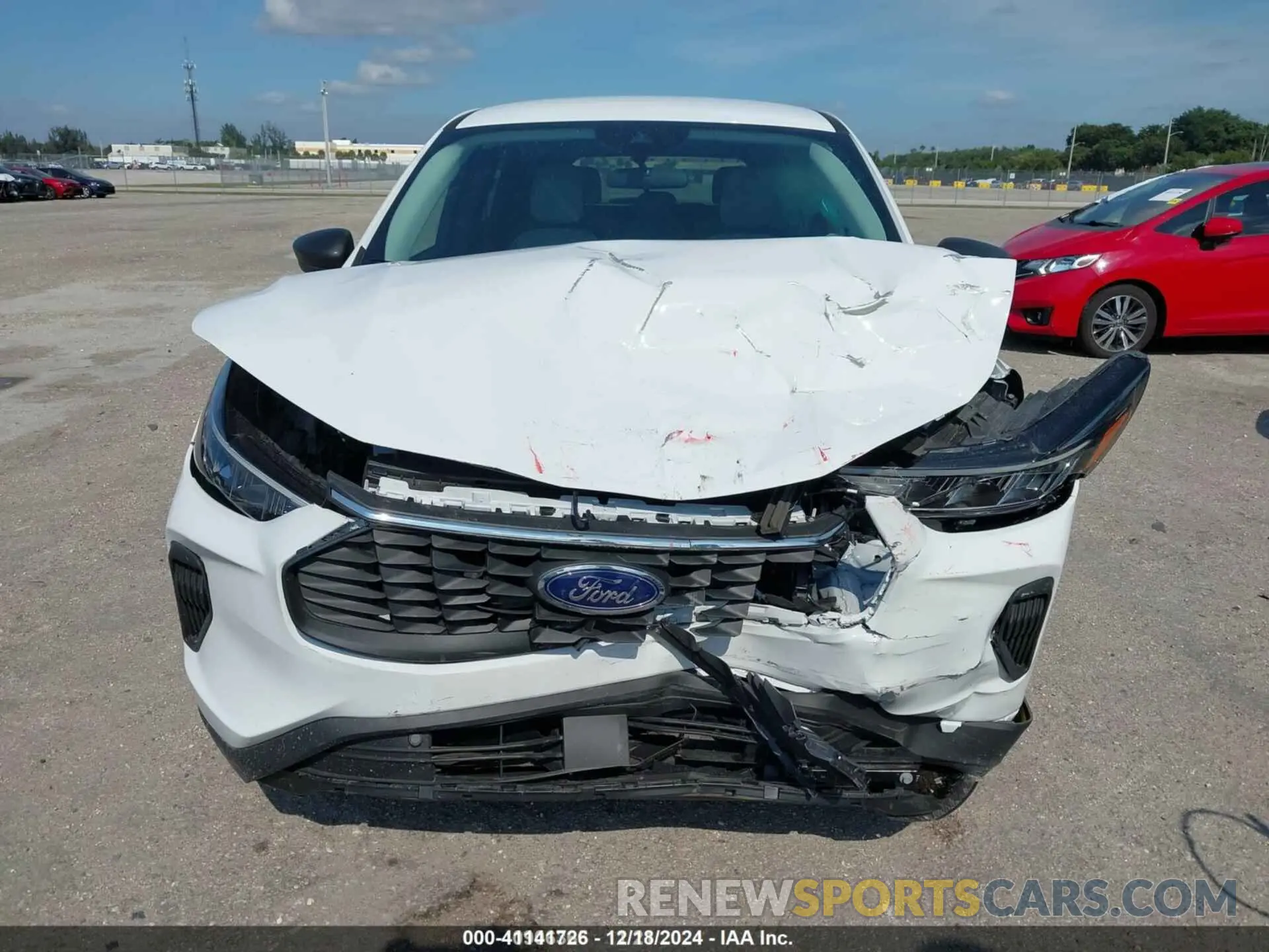 6 Photograph of a damaged car 1FMCU0GN5RUA20698 FORD ESCAPE 2024