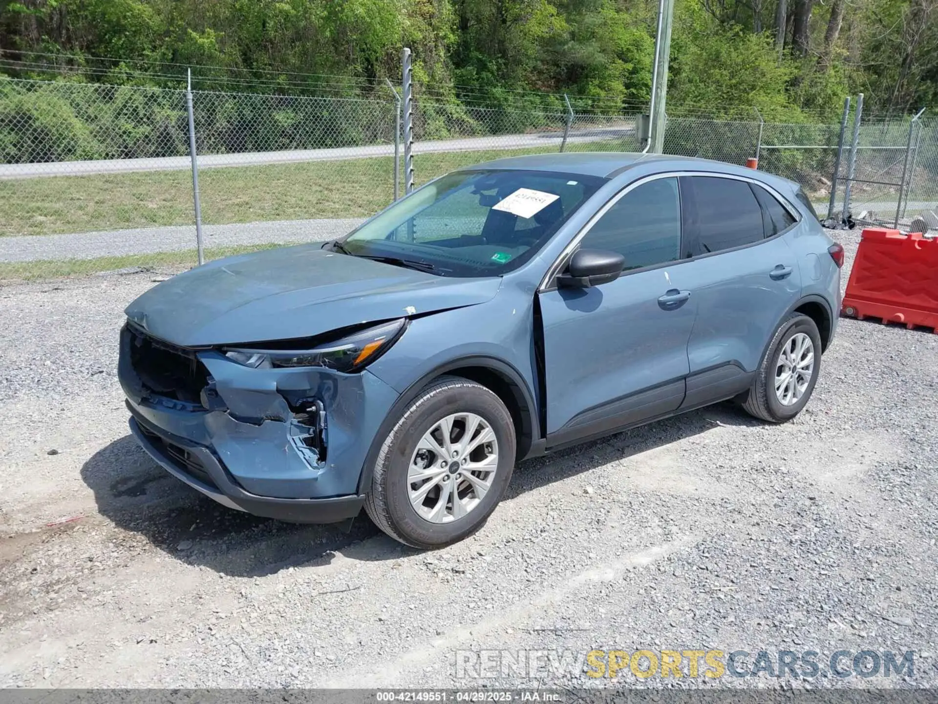 2 Photograph of a damaged car 1FMCU0GN5RUA60148 FORD ESCAPE 2024