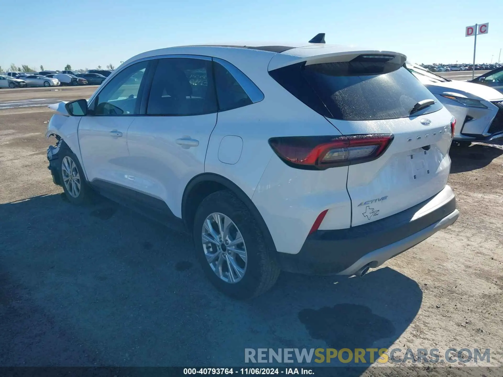 3 Photograph of a damaged car 1FMCU0GN5RUA64166 FORD ESCAPE 2024