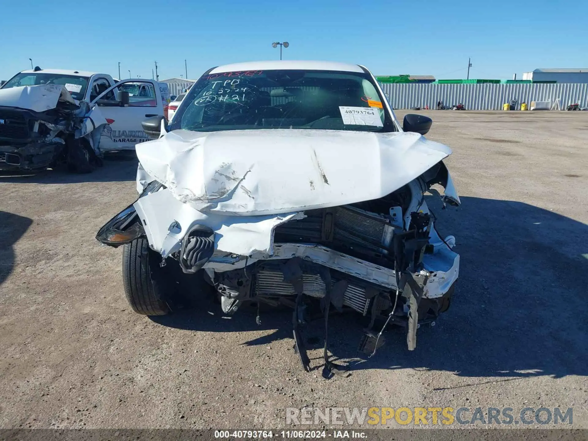6 Photograph of a damaged car 1FMCU0GN5RUA64166 FORD ESCAPE 2024