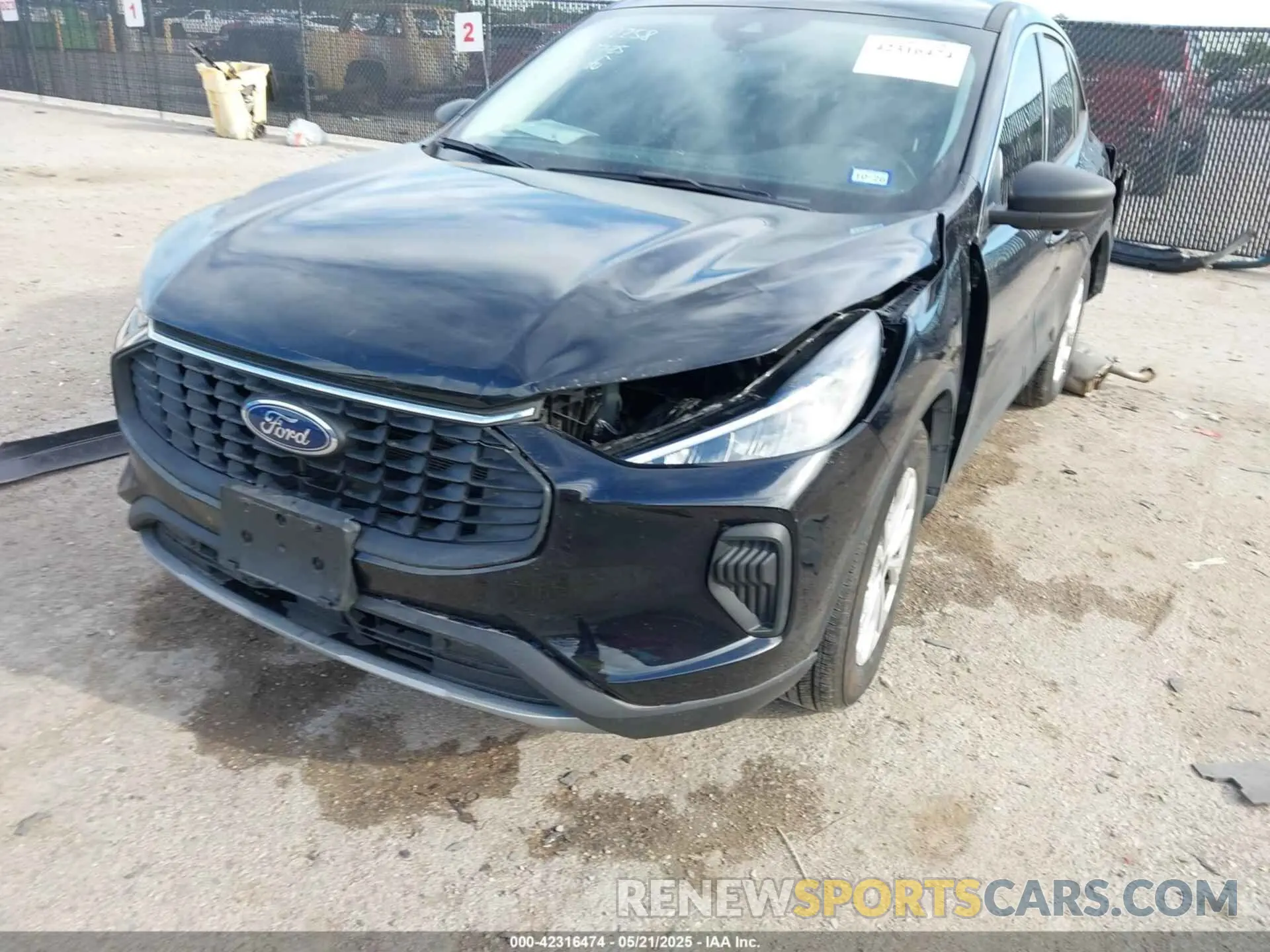 2 Photograph of a damaged car 1FMCU0GN5RUA91948 FORD ESCAPE 2024