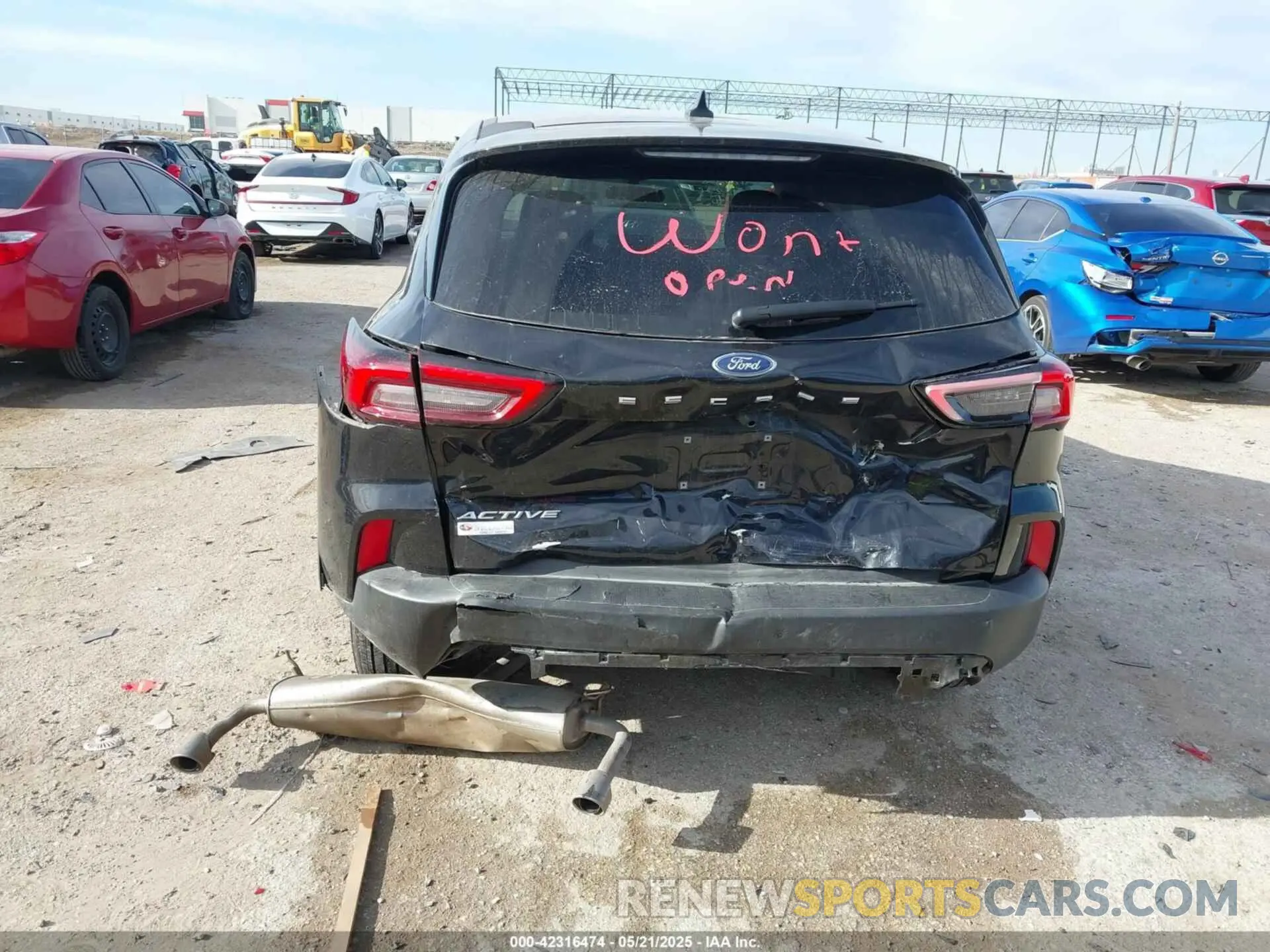 6 Photograph of a damaged car 1FMCU0GN5RUA91948 FORD ESCAPE 2024