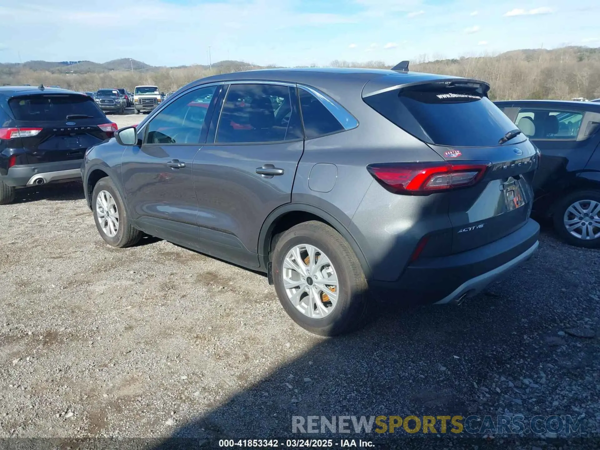 3 Photograph of a damaged car 1FMCU0GN5RUB06271 FORD ESCAPE 2024
