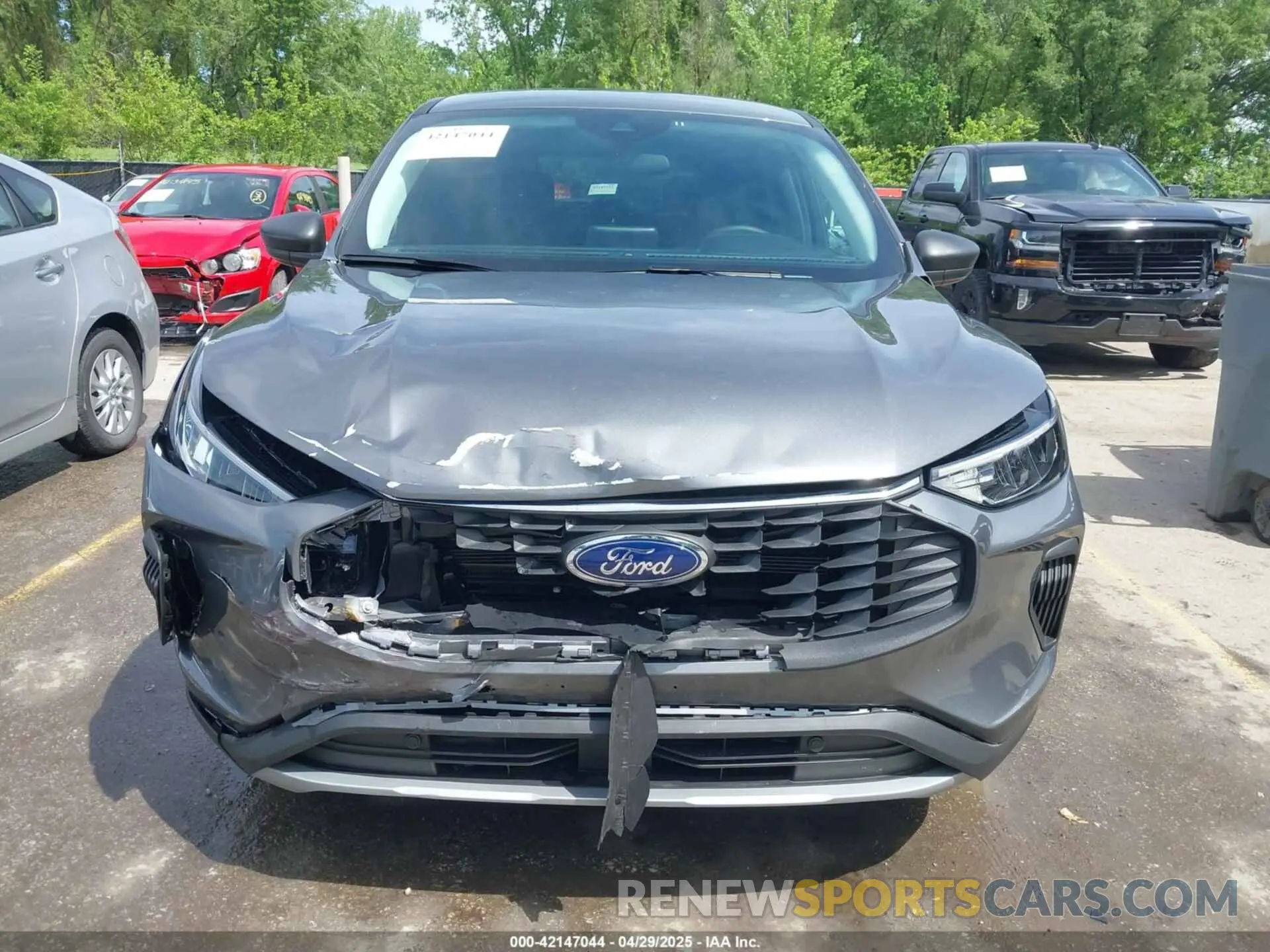 6 Photograph of a damaged car 1FMCU0GN7RUB49526 FORD ESCAPE 2024