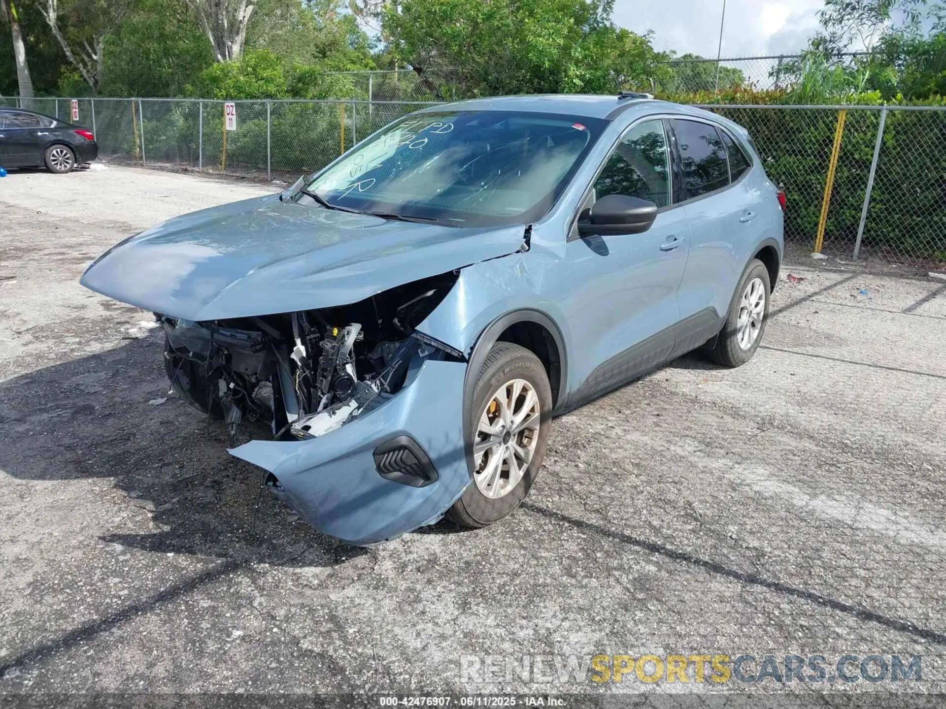 2 Photograph of a damaged car 1FMCU0GN8RUB31567 FORD ESCAPE 2024