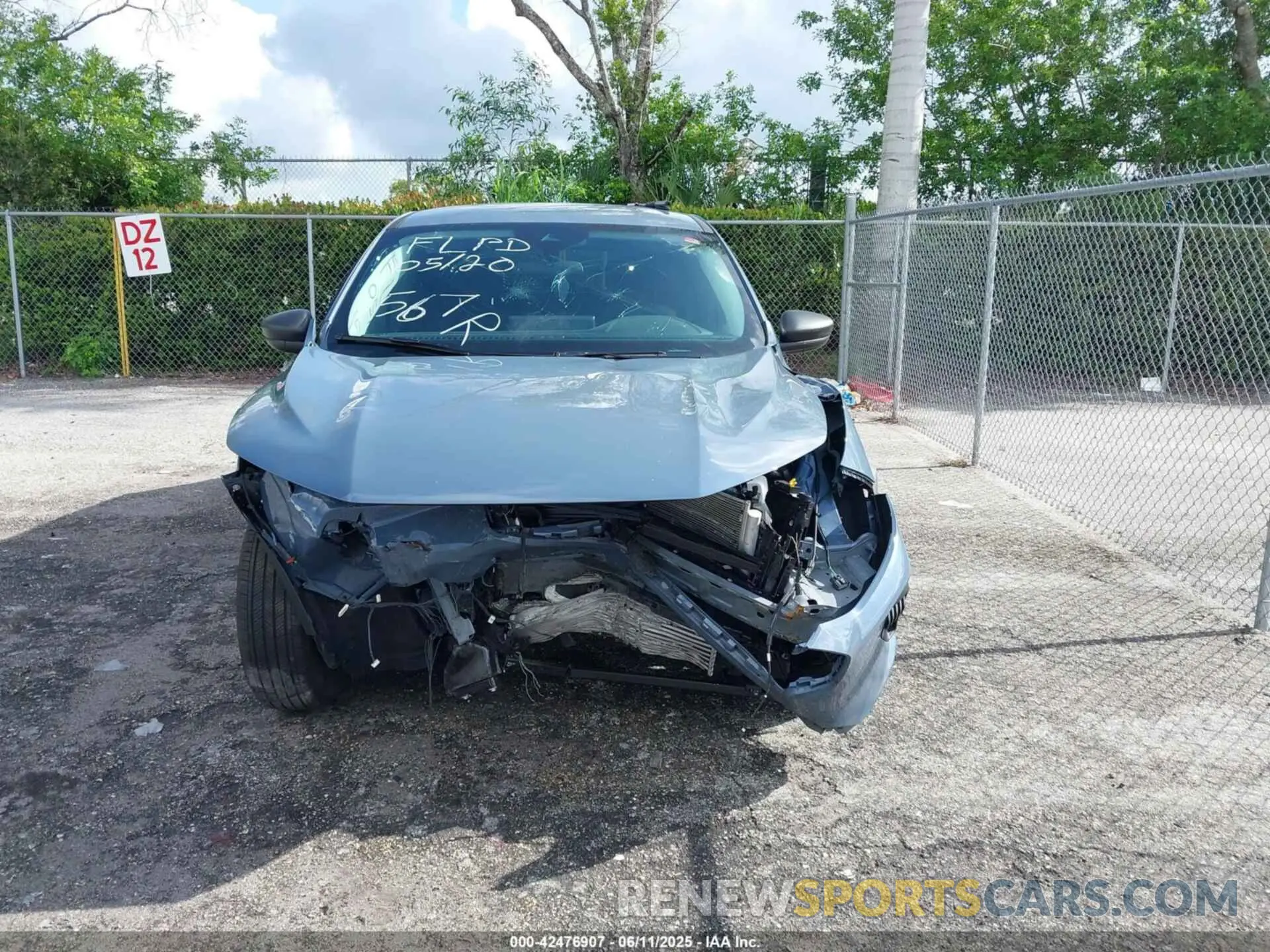 6 Photograph of a damaged car 1FMCU0GN8RUB31567 FORD ESCAPE 2024