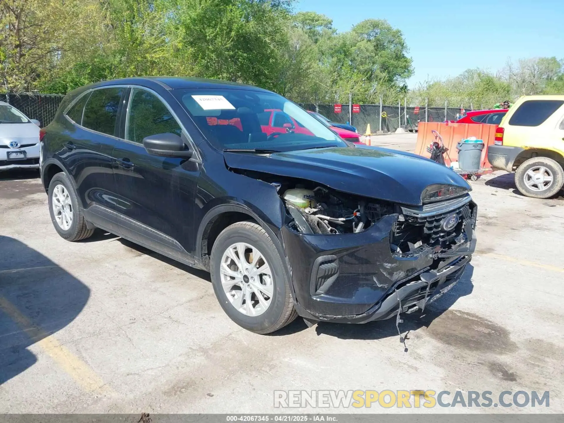 1 Photograph of a damaged car 1FMCU0GN9RUA12474 FORD ESCAPE 2024