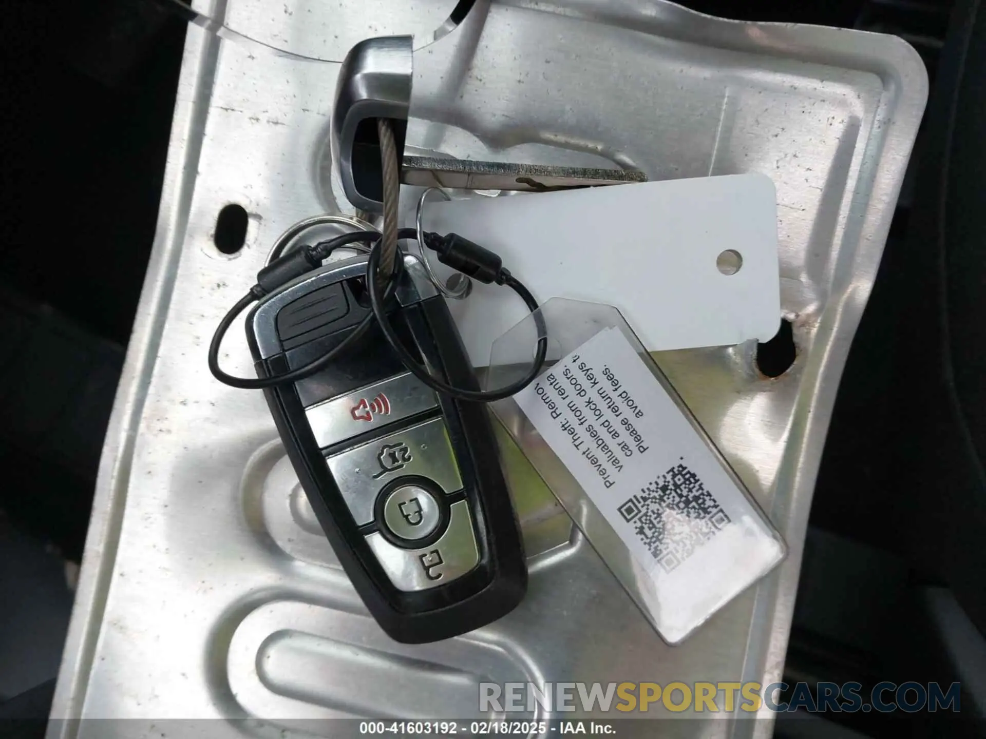 11 Photograph of a damaged car 1FMCU0GNXRUA05291 FORD ESCAPE 2024
