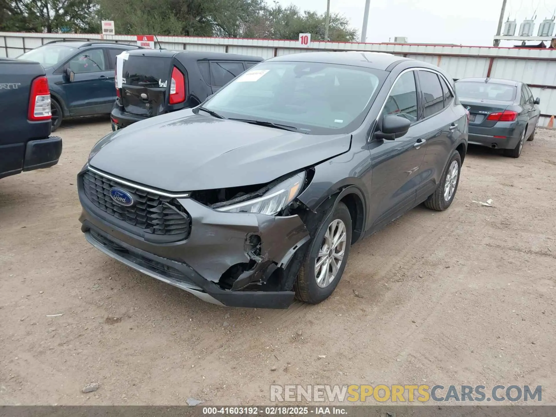 2 Photograph of a damaged car 1FMCU0GNXRUA05291 FORD ESCAPE 2024