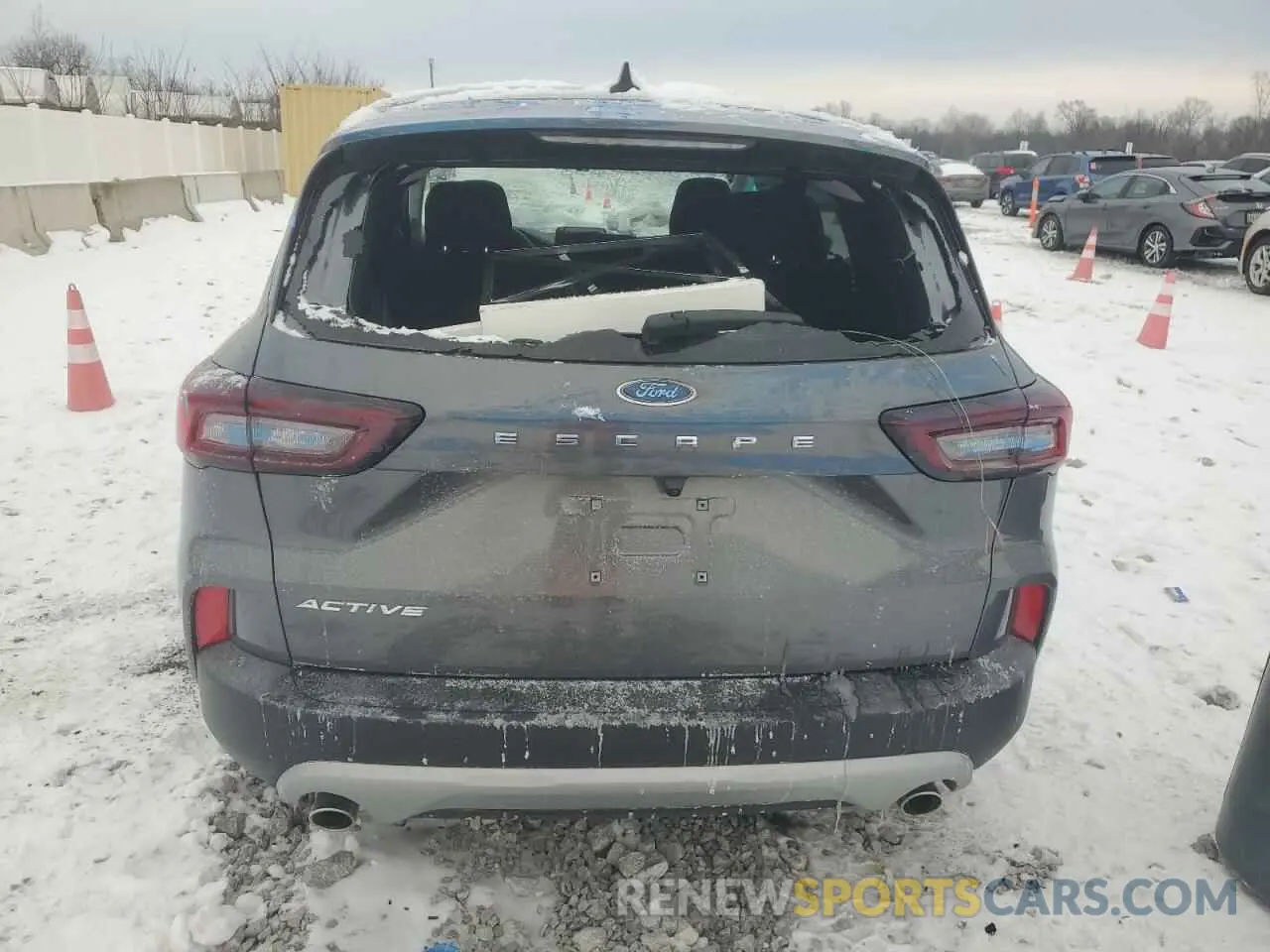 6 Photograph of a damaged car 1FMCU0GNXRUA91265 FORD ESCAPE 2024