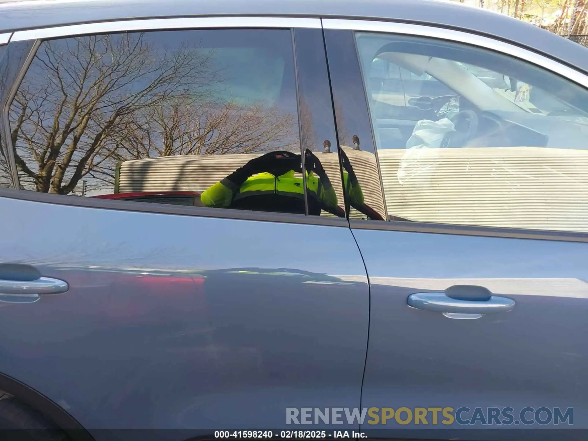 13 Photograph of a damaged car 1FMCU0GNXRUB34776 FORD ESCAPE 2024