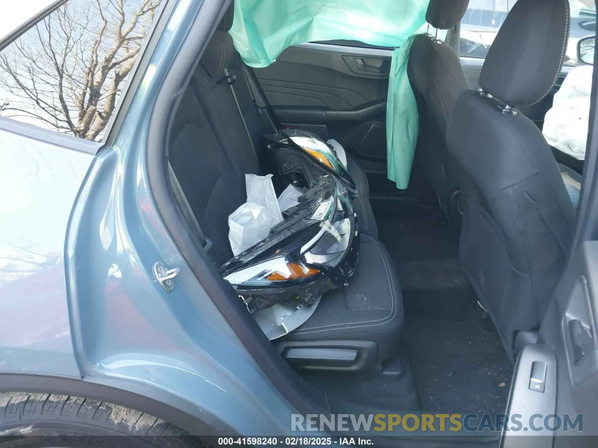 8 Photograph of a damaged car 1FMCU0GNXRUB34776 FORD ESCAPE 2024
