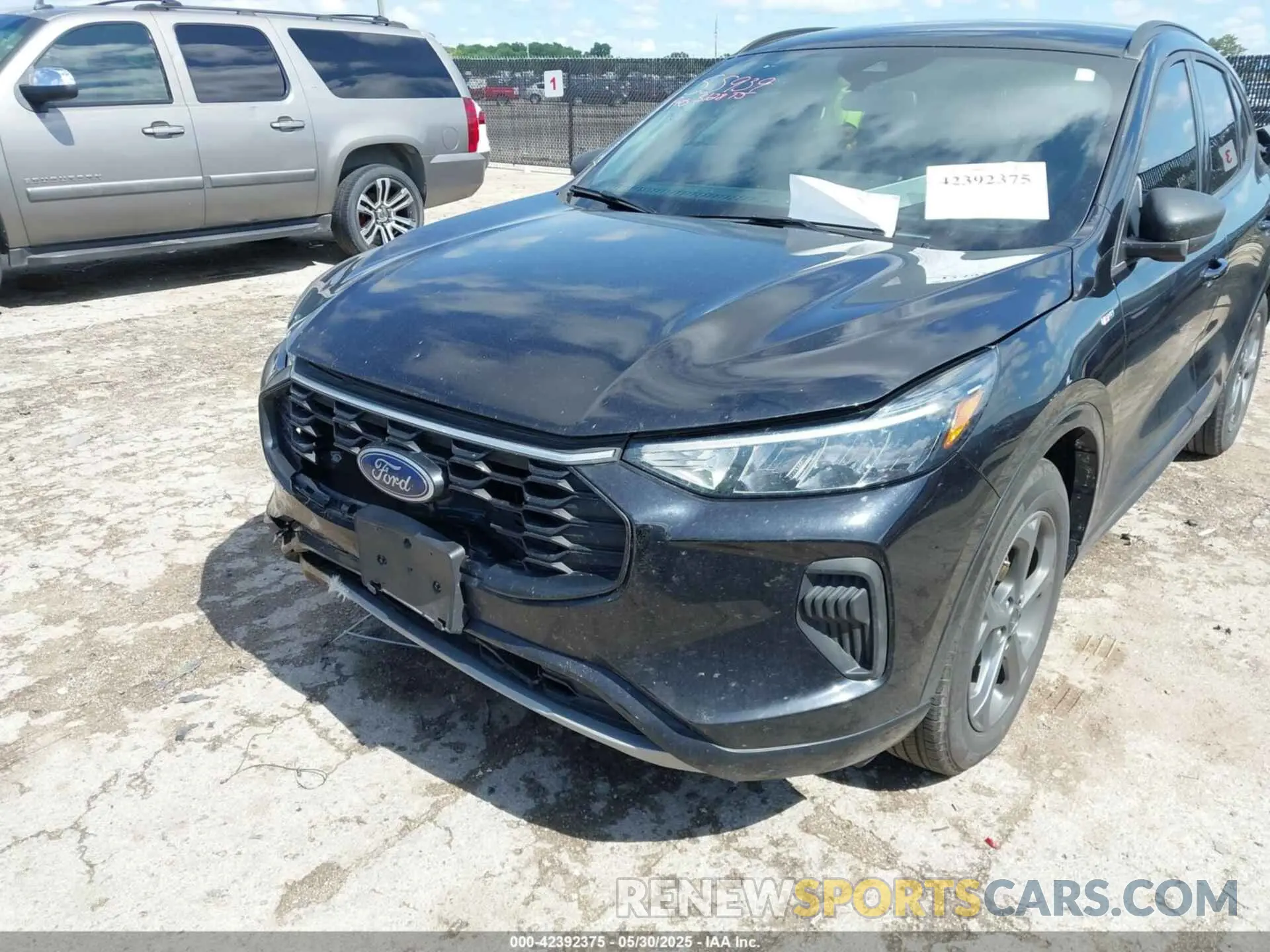 6 Photograph of a damaged car 1FMCU0MN0RUA38529 FORD ESCAPE 2024