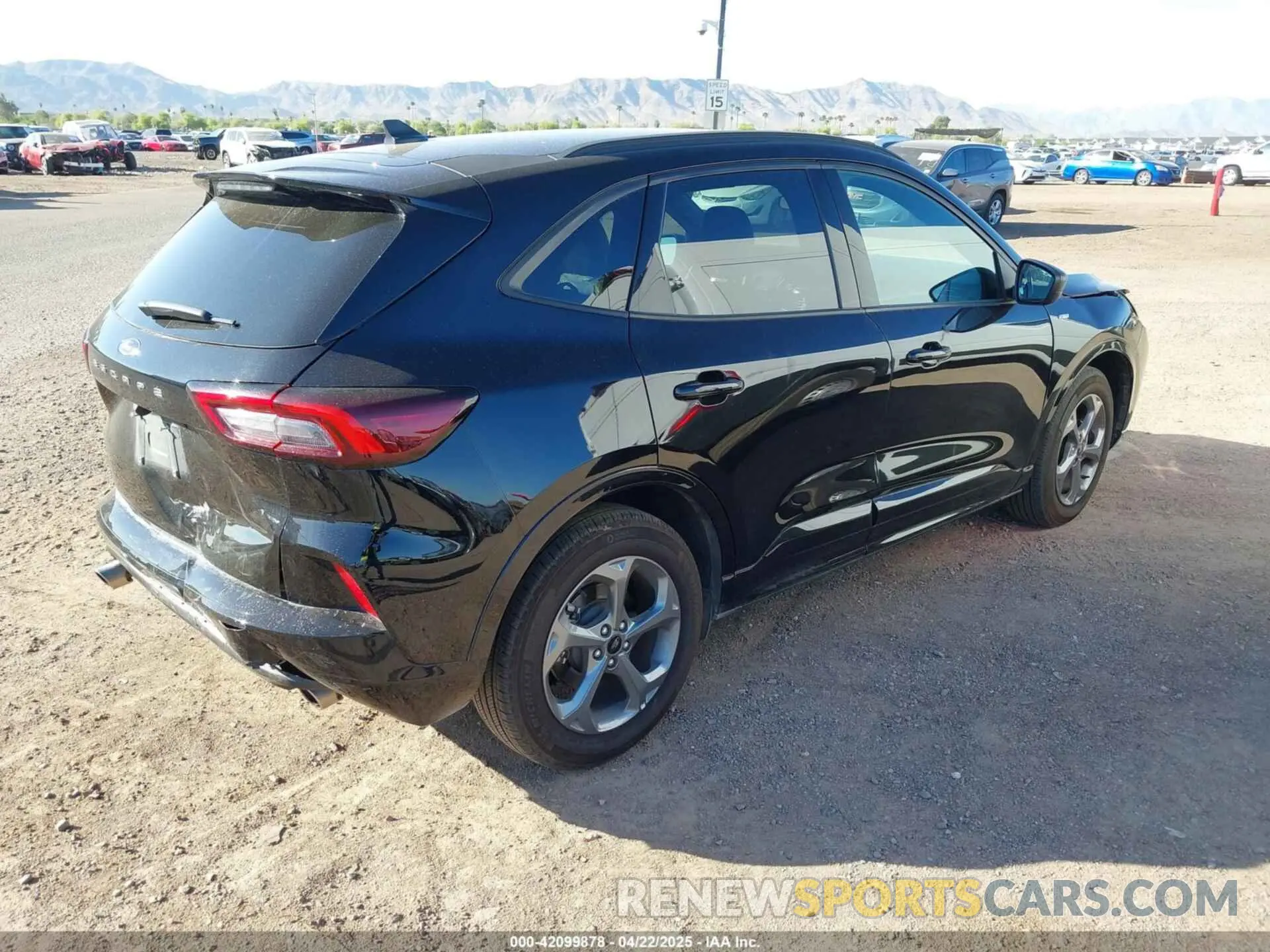 4 Photograph of a damaged car 1FMCU0MN1RUA12893 FORD ESCAPE 2024