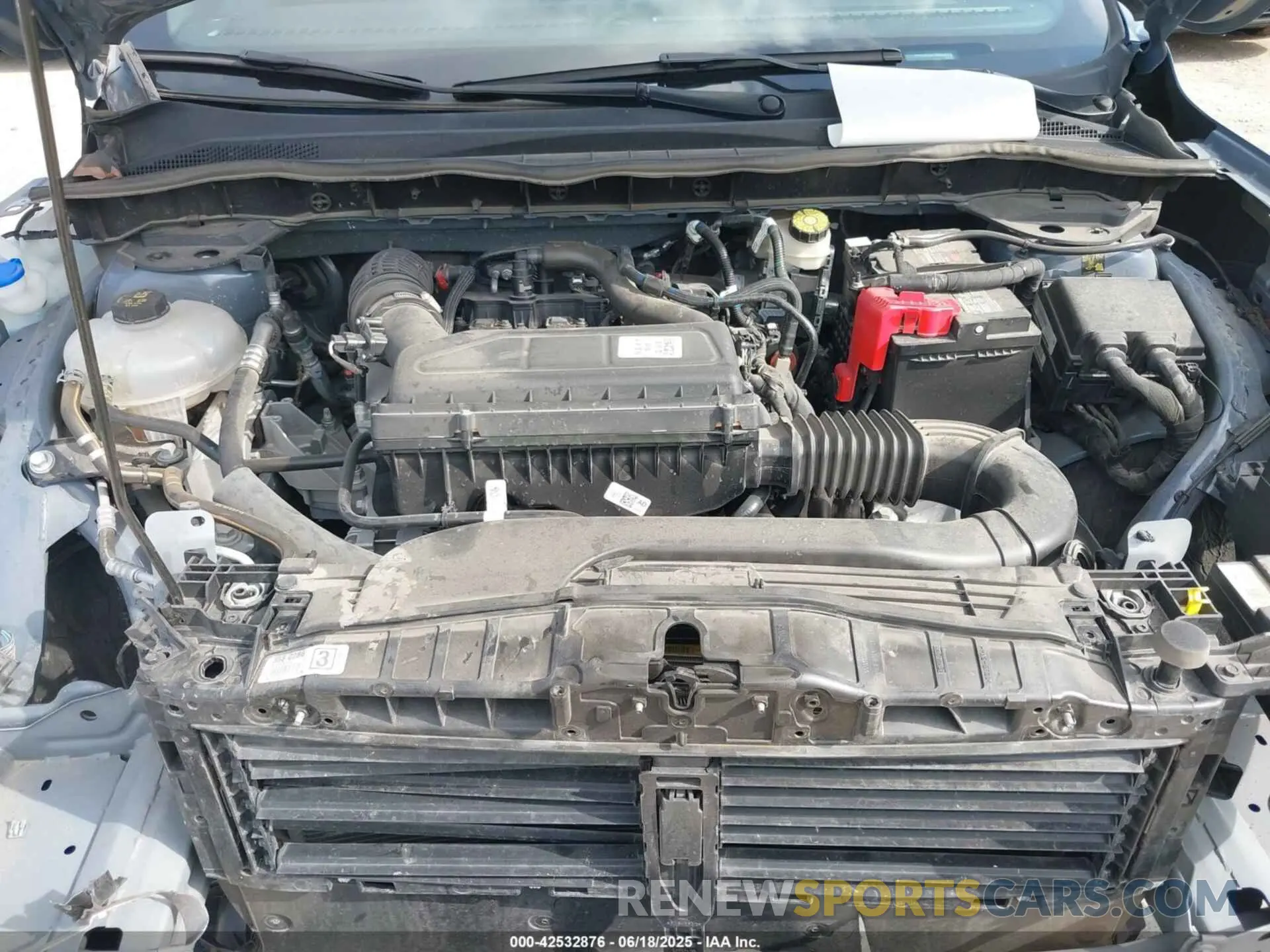 10 Photograph of a damaged car 1FMCU0MN2RUA12045 FORD ESCAPE 2024