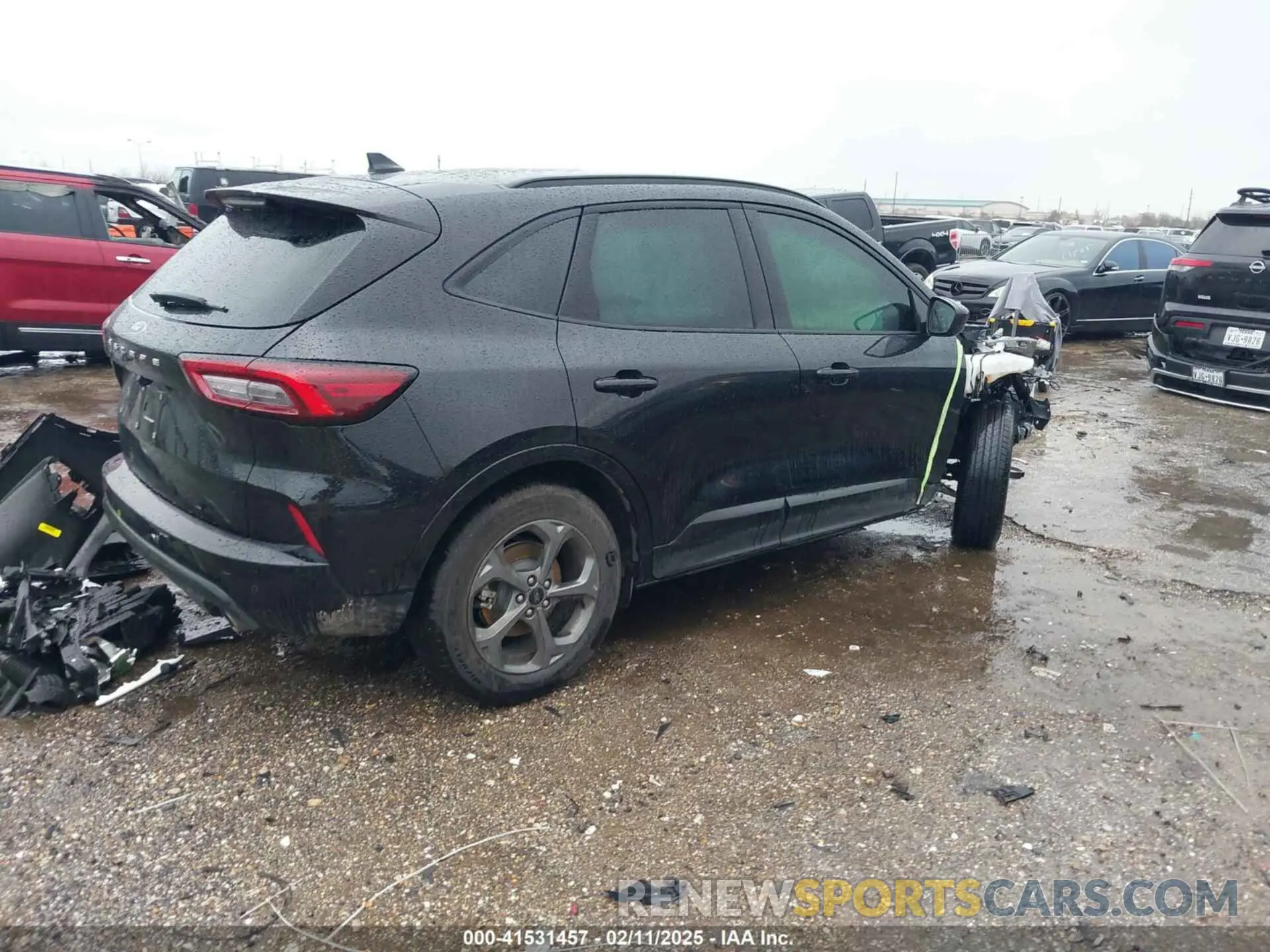 4 Photograph of a damaged car 1FMCU0MN2RUB58851 FORD ESCAPE 2024