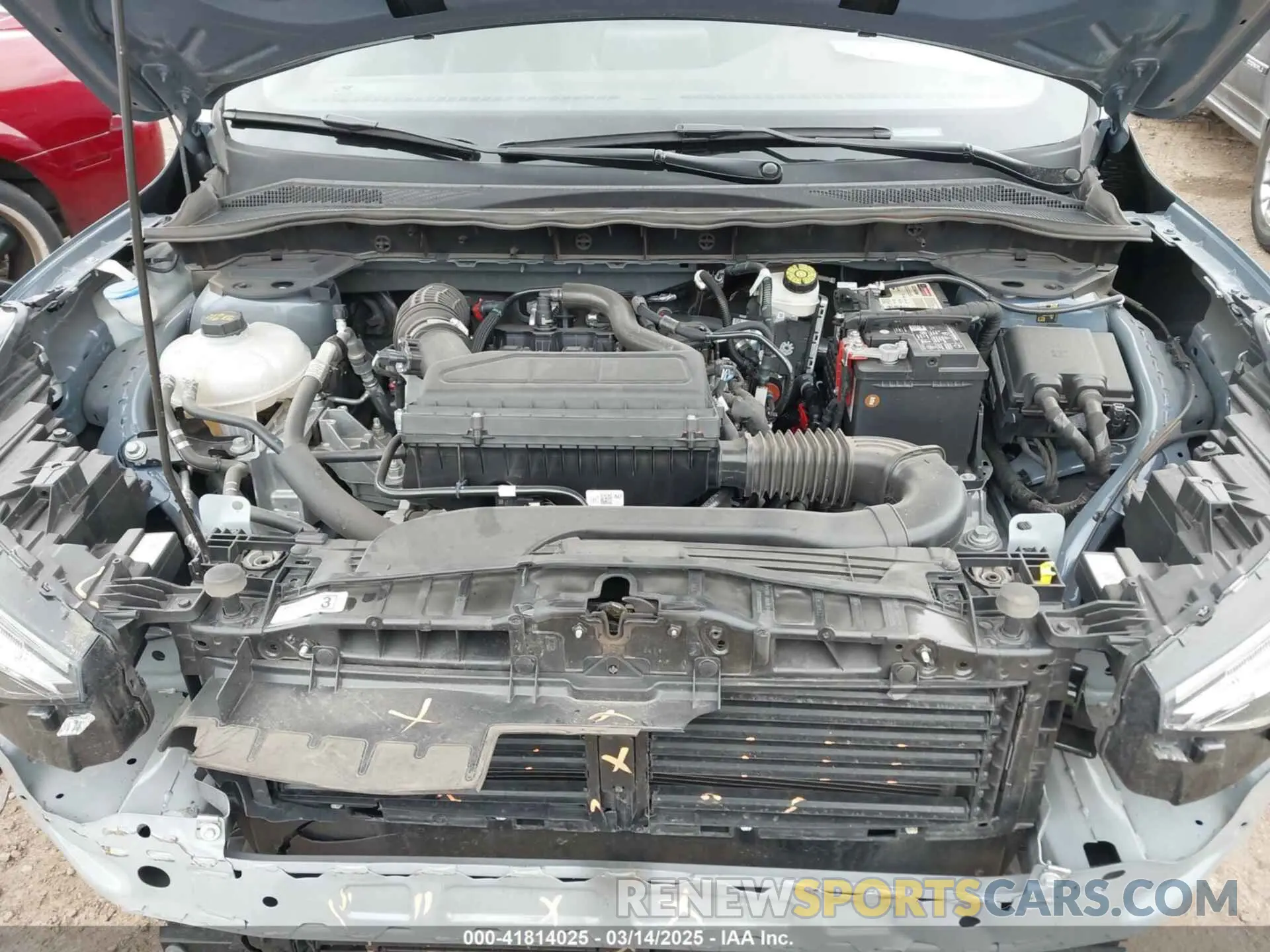 10 Photograph of a damaged car 1FMCU0MN6RUA12808 FORD ESCAPE 2024