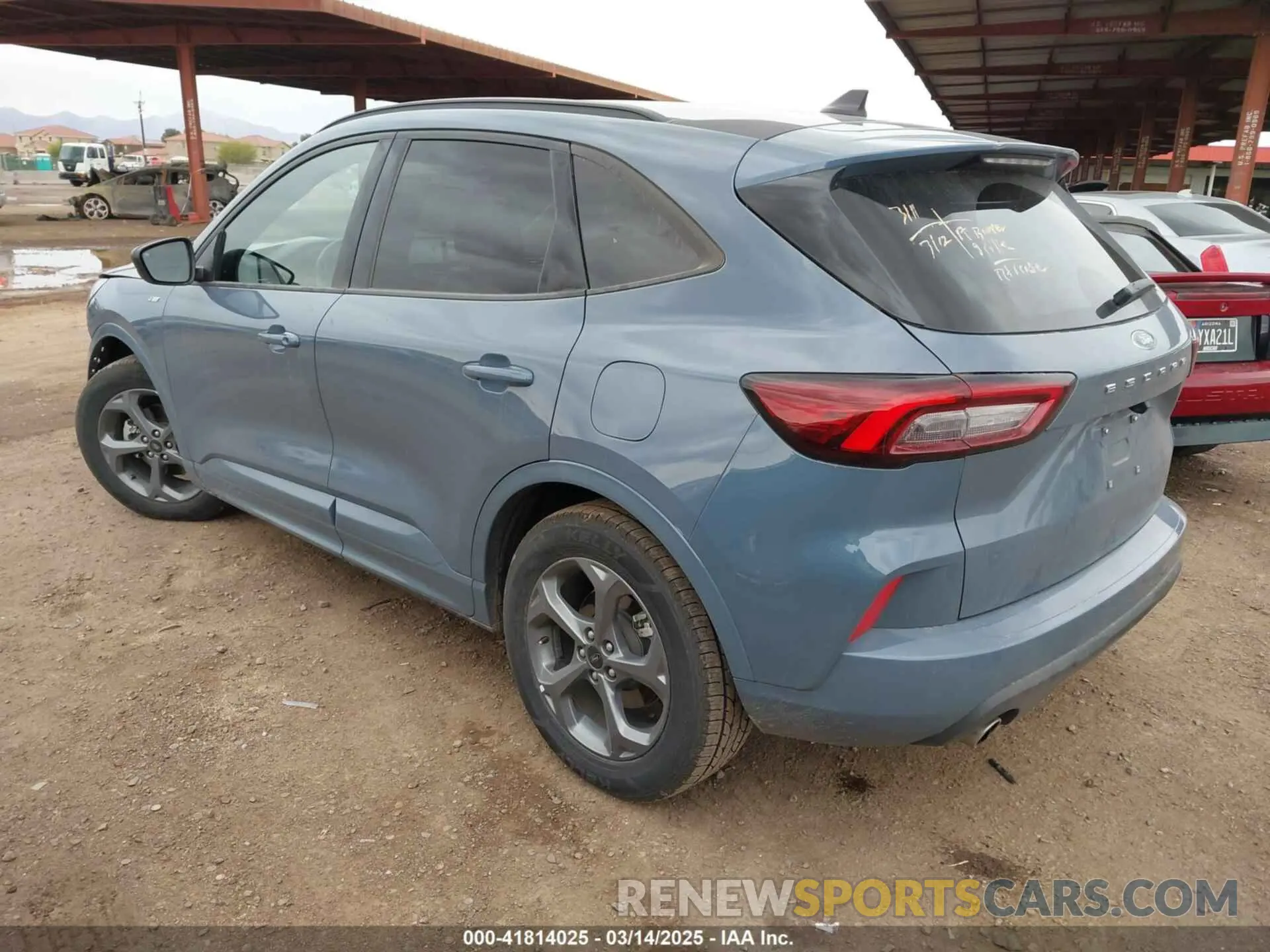 3 Photograph of a damaged car 1FMCU0MN6RUA12808 FORD ESCAPE 2024