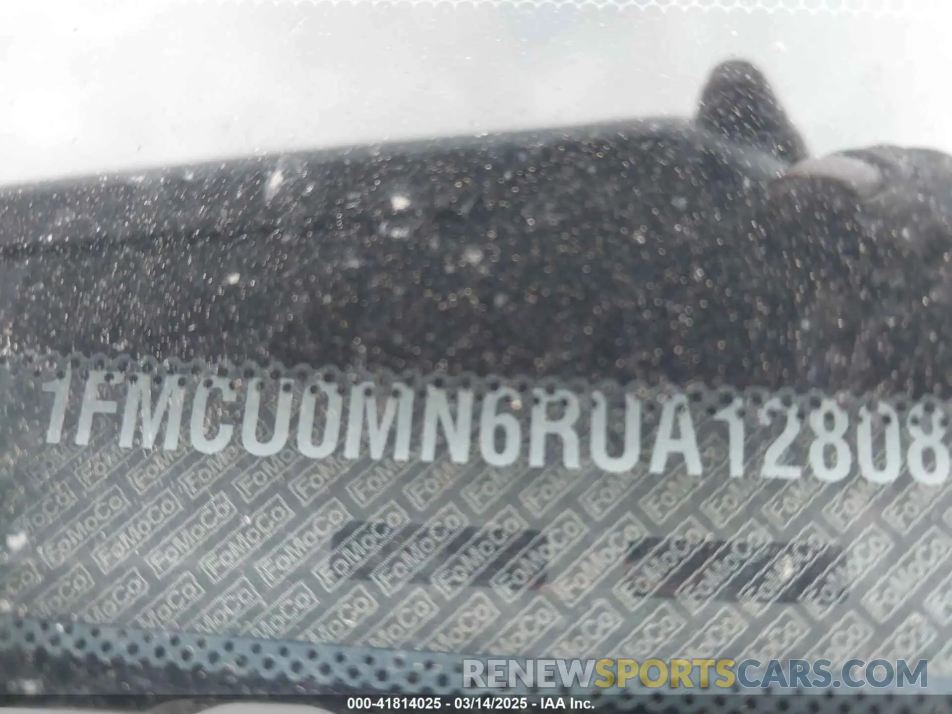 9 Photograph of a damaged car 1FMCU0MN6RUA12808 FORD ESCAPE 2024