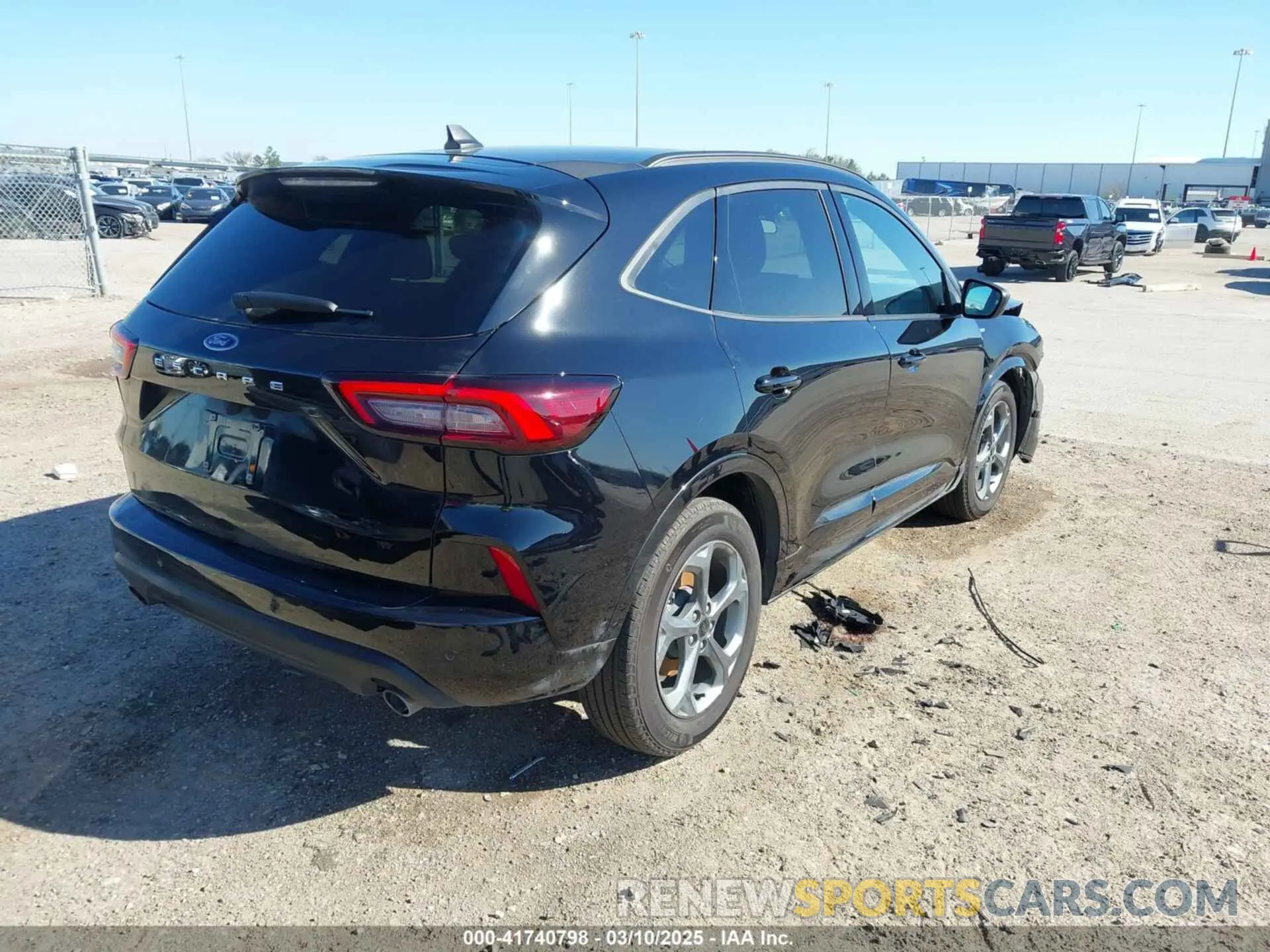 4 Photograph of a damaged car 1FMCU0MN6RUB24945 FORD ESCAPE 2024