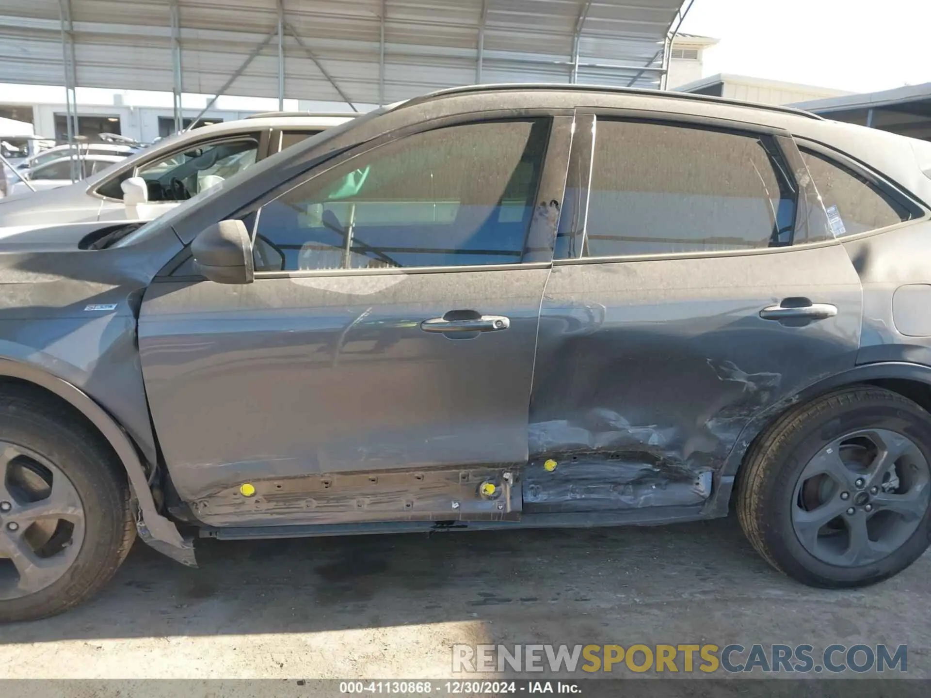 15 Photograph of a damaged car 1FMCU0MN7RUB16806 FORD ESCAPE 2024
