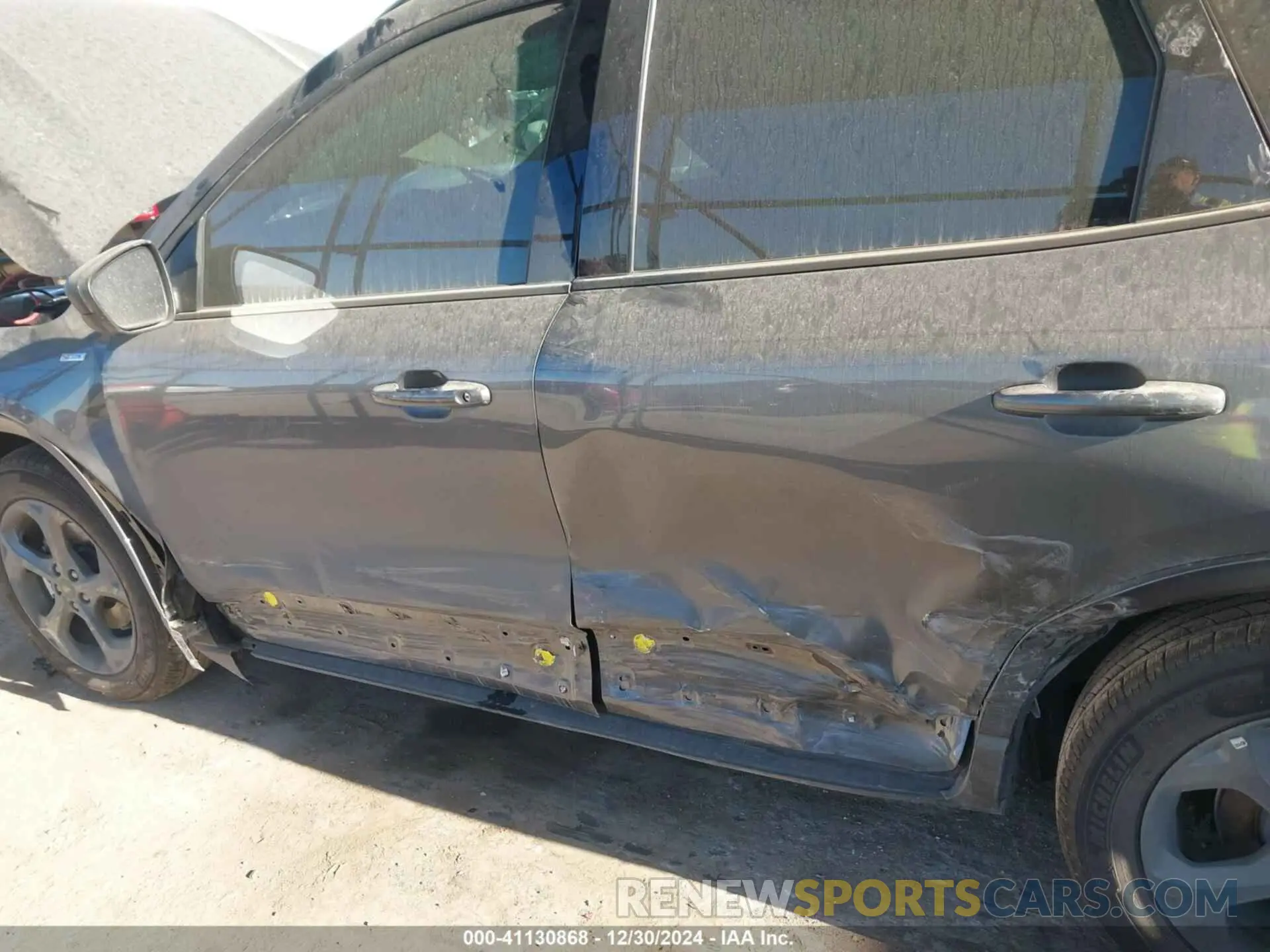 6 Photograph of a damaged car 1FMCU0MN7RUB16806 FORD ESCAPE 2024