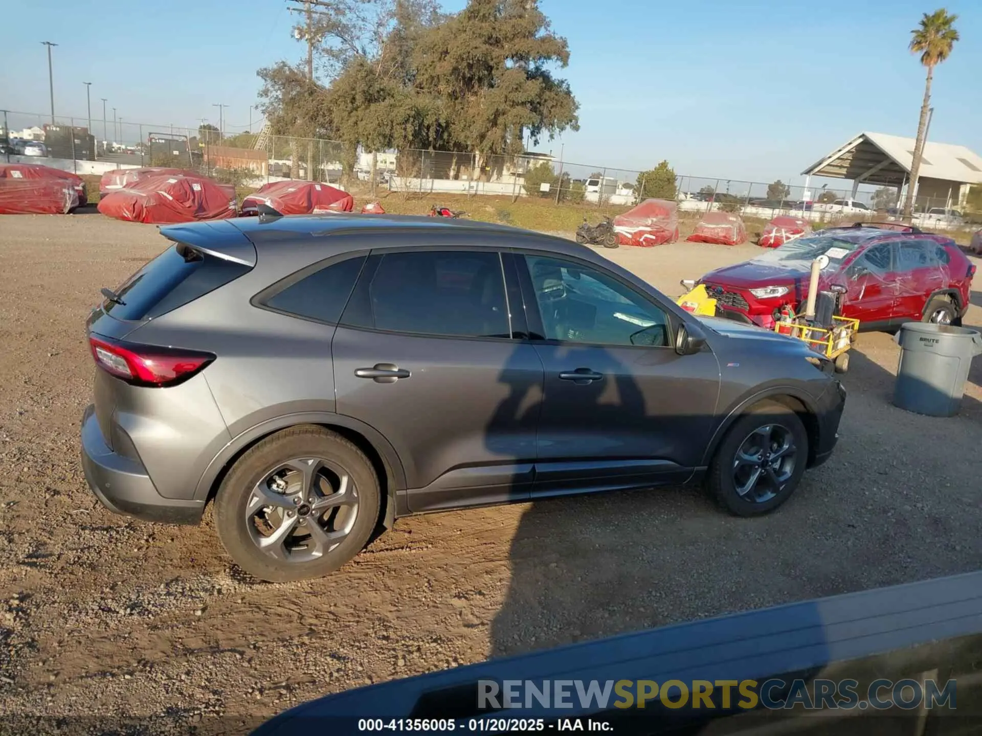 14 Photograph of a damaged car 1FMCU0MN7RUB18474 FORD ESCAPE 2024