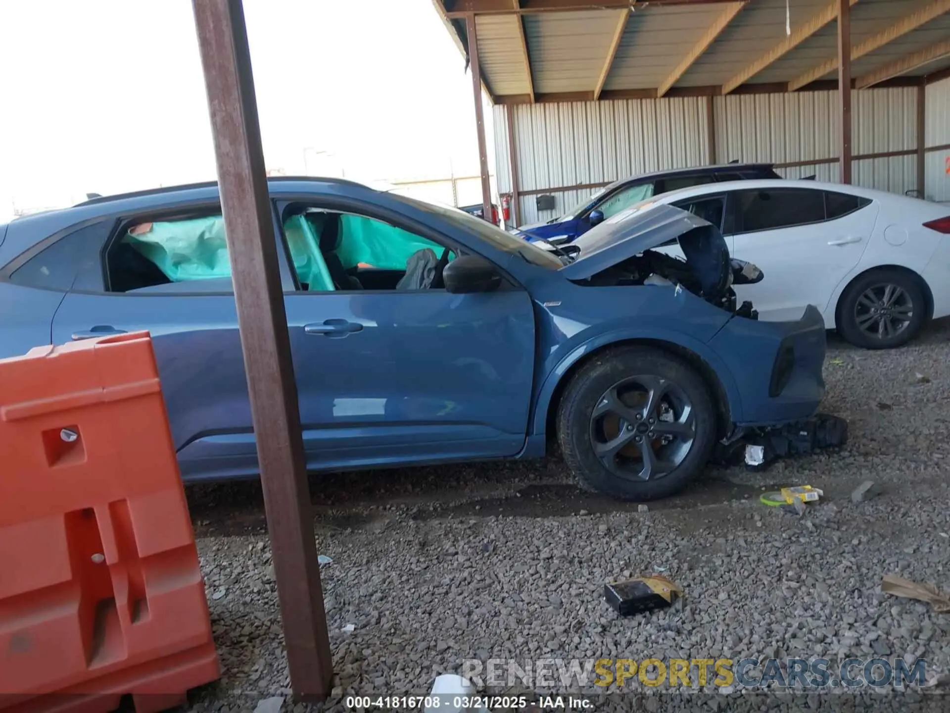 13 Photograph of a damaged car 1FMCU0MN8RUB62029 FORD ESCAPE 2024