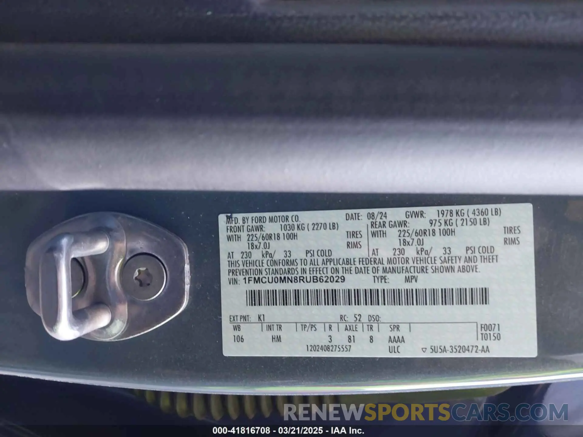 9 Photograph of a damaged car 1FMCU0MN8RUB62029 FORD ESCAPE 2024