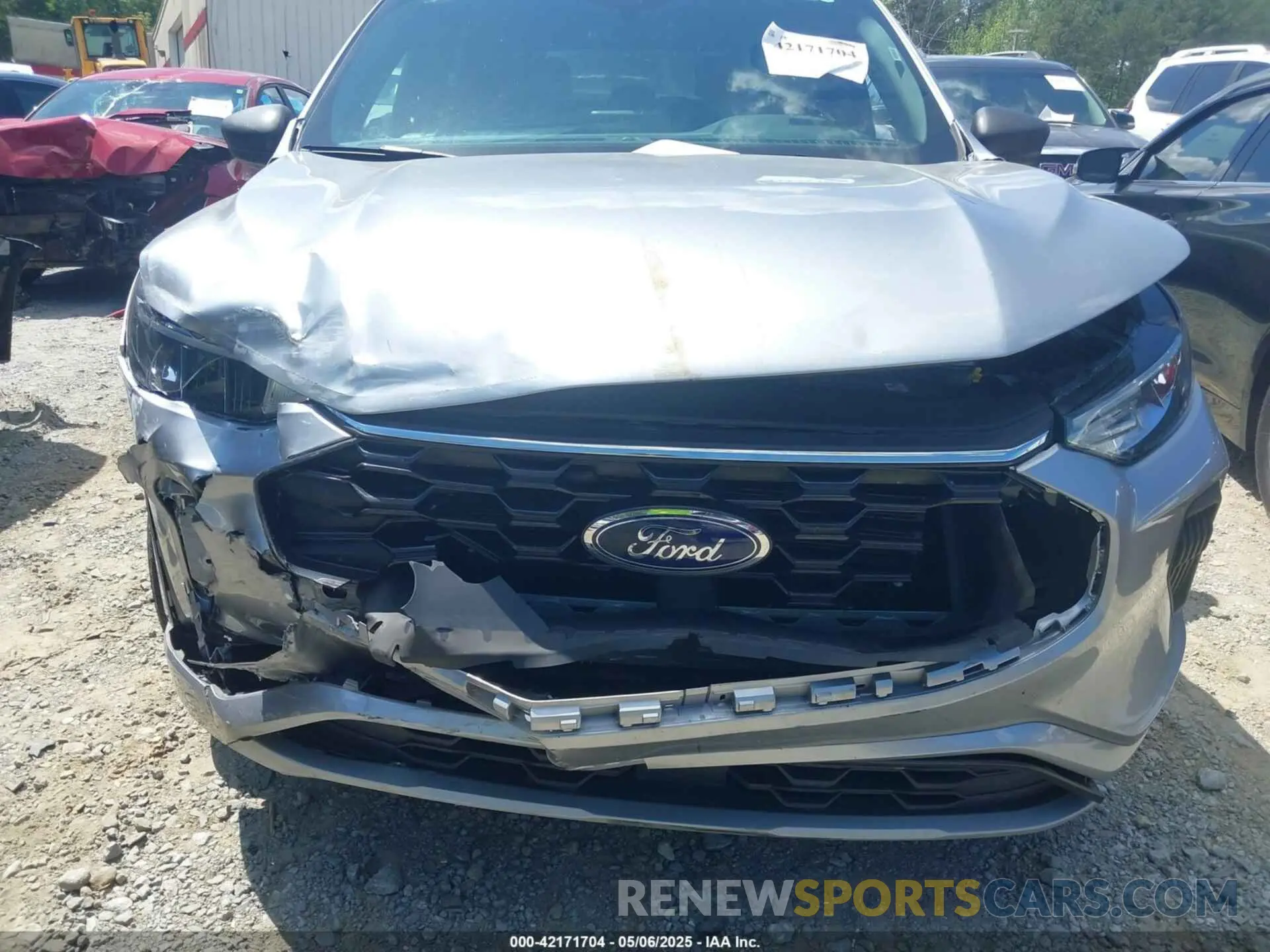 6 Photograph of a damaged car 1FMCU0MNXRUA44743 FORD ESCAPE 2024