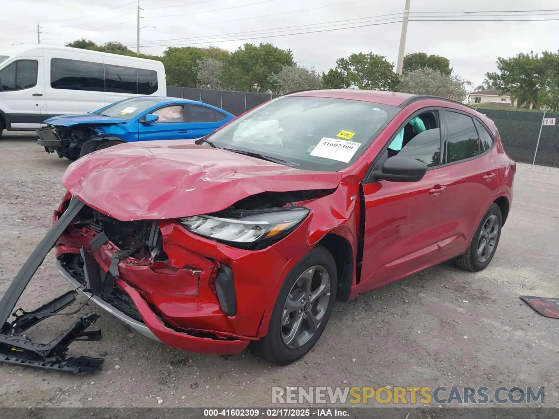 2 Photograph of a damaged car 1FMCU0MNXRUA65592 FORD ESCAPE 2024