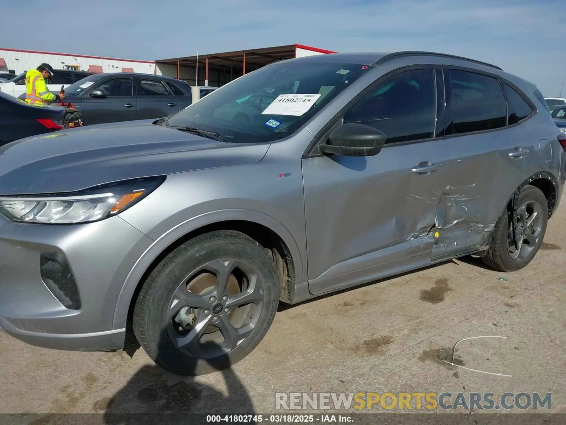 6 Photograph of a damaged car 1FMCU0MNXRUB57821 FORD ESCAPE 2024
