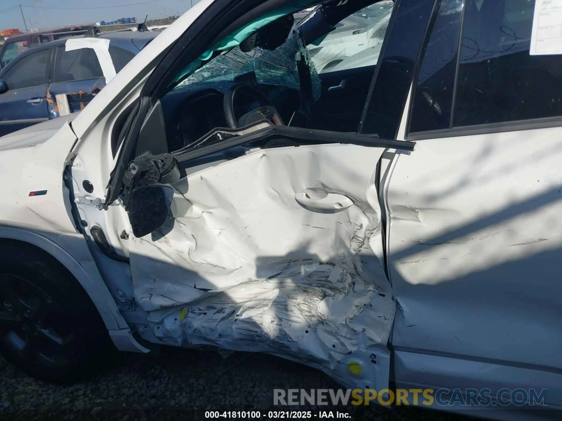 6 Photograph of a damaged car 1FMCU0MZ9RUA31873 FORD ESCAPE 2024