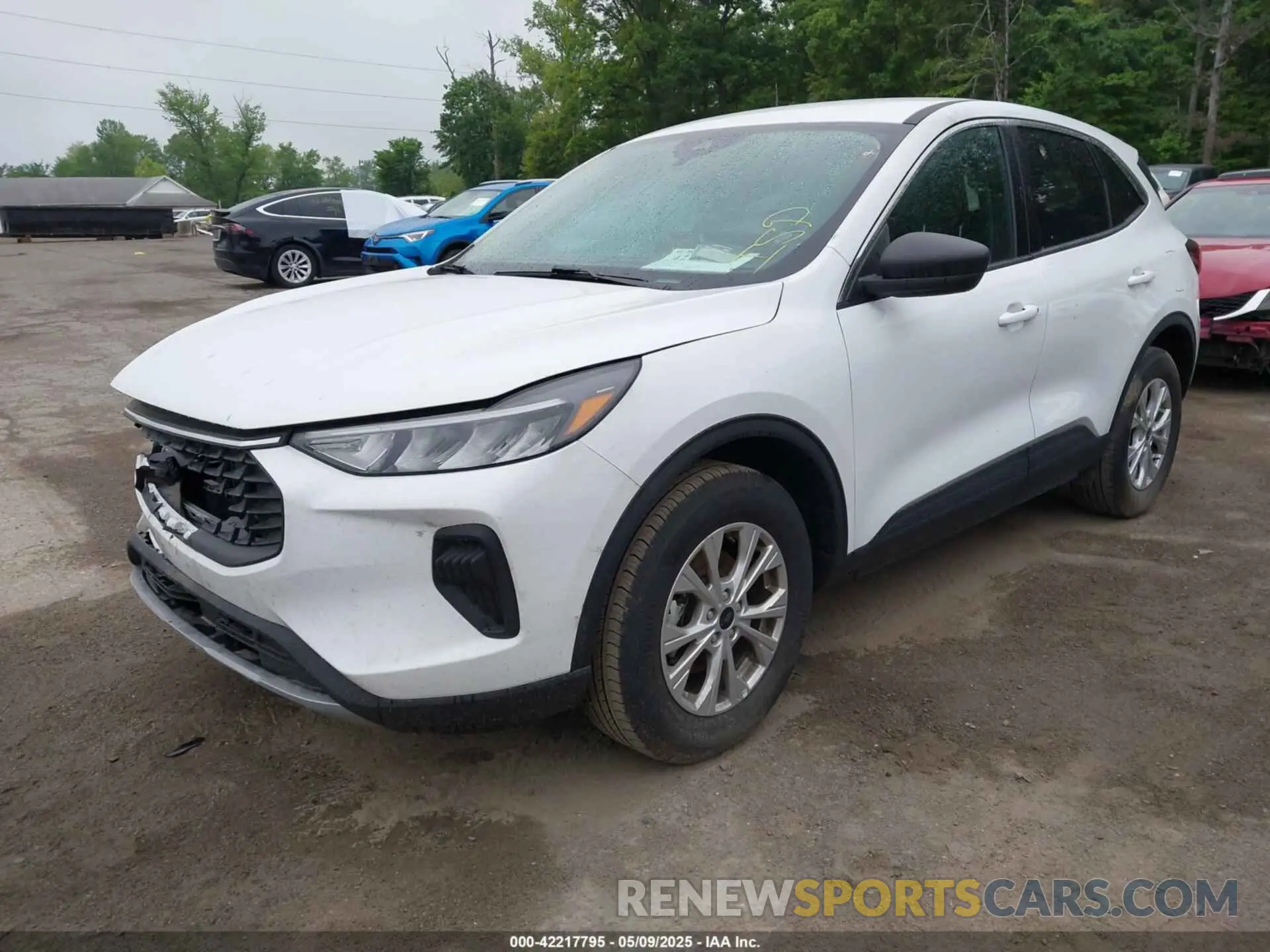2 Photograph of a damaged car 1FMCU9GN3RUB08475 FORD ESCAPE 2024