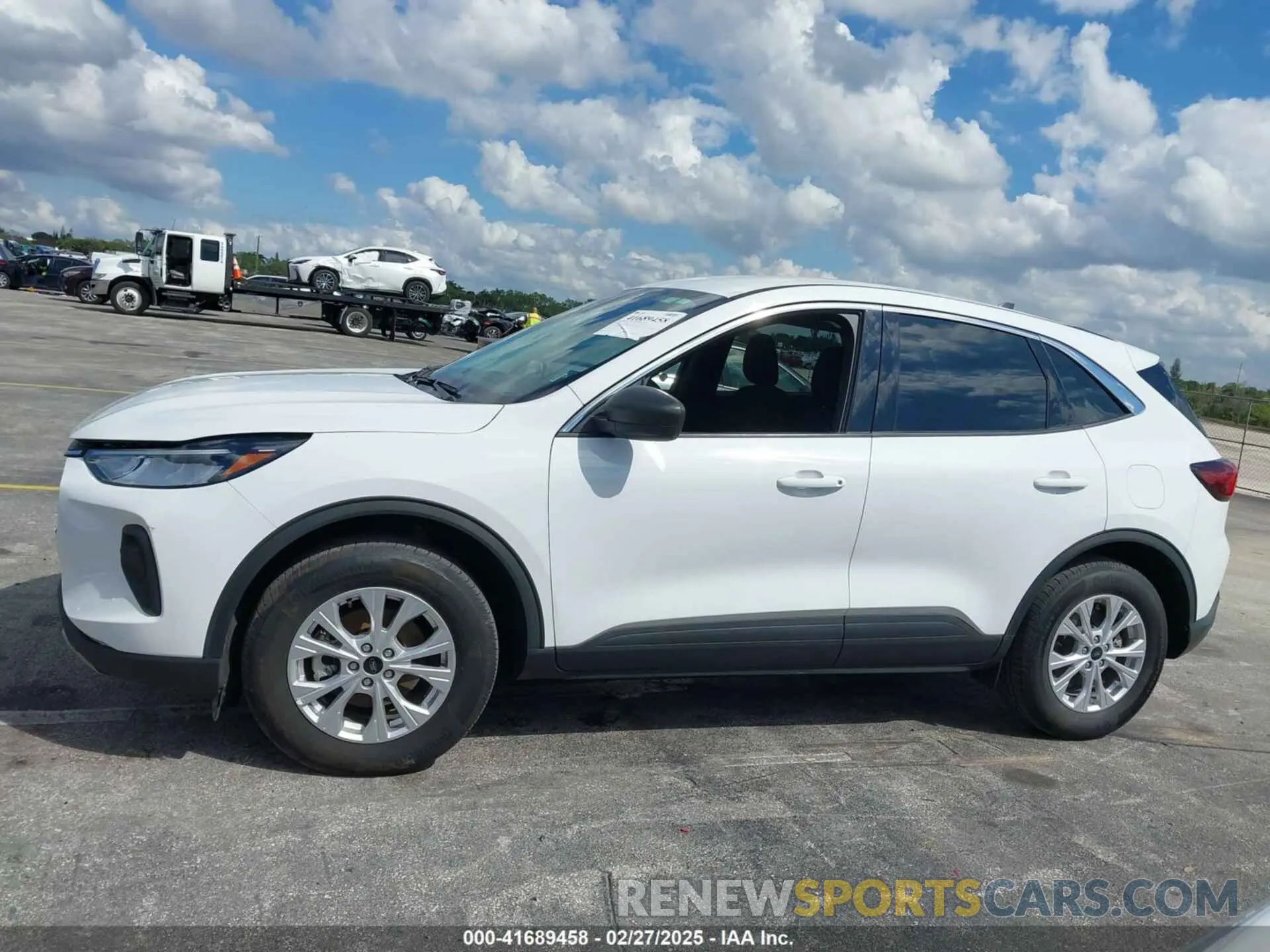 14 Photograph of a damaged car 1FMCU9GN4RUA24519 FORD ESCAPE 2024