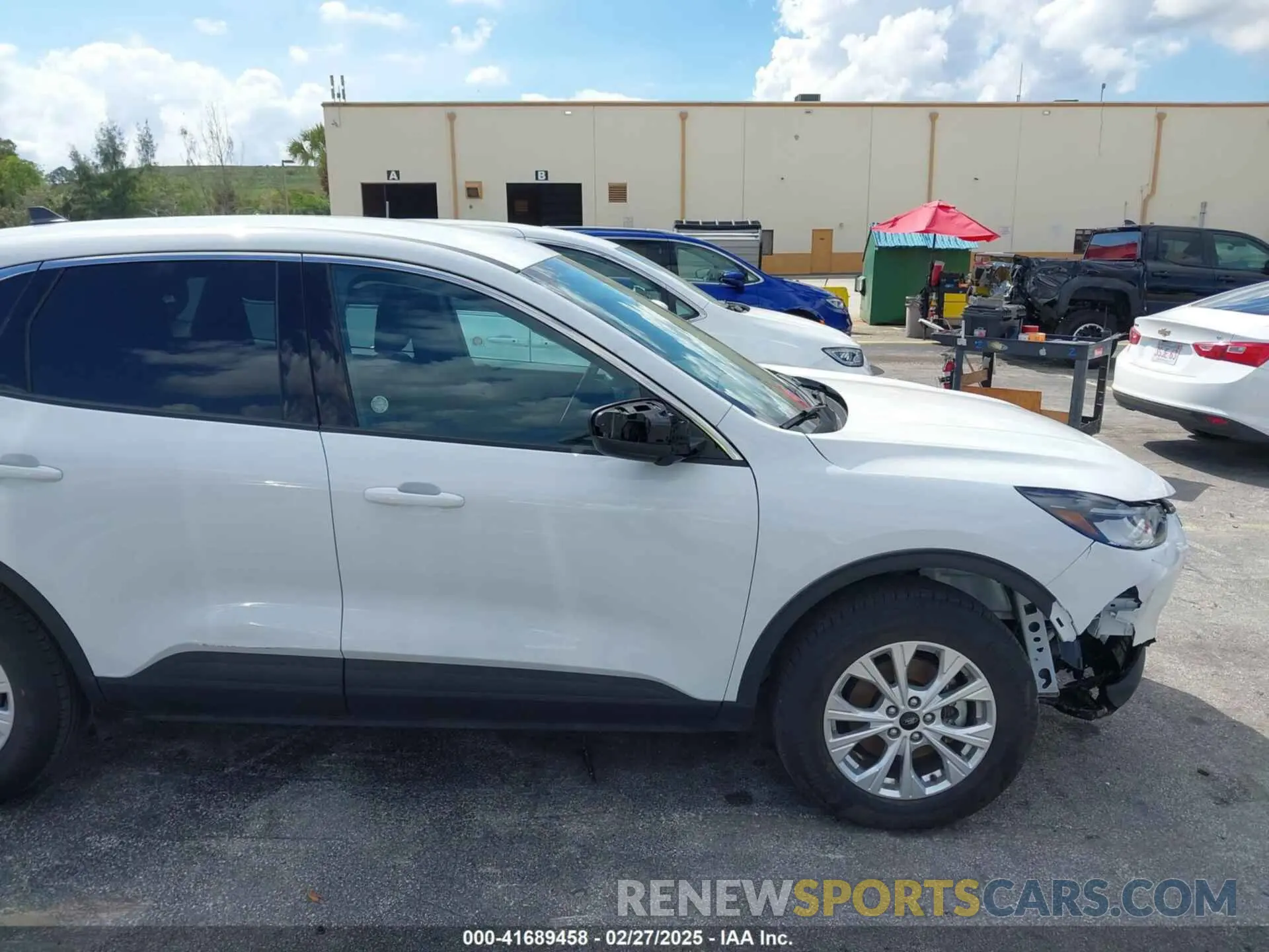 18 Photograph of a damaged car 1FMCU9GN4RUA24519 FORD ESCAPE 2024