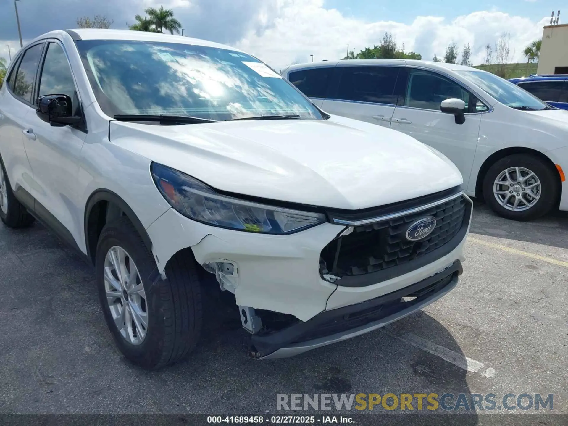 6 Photograph of a damaged car 1FMCU9GN4RUA24519 FORD ESCAPE 2024